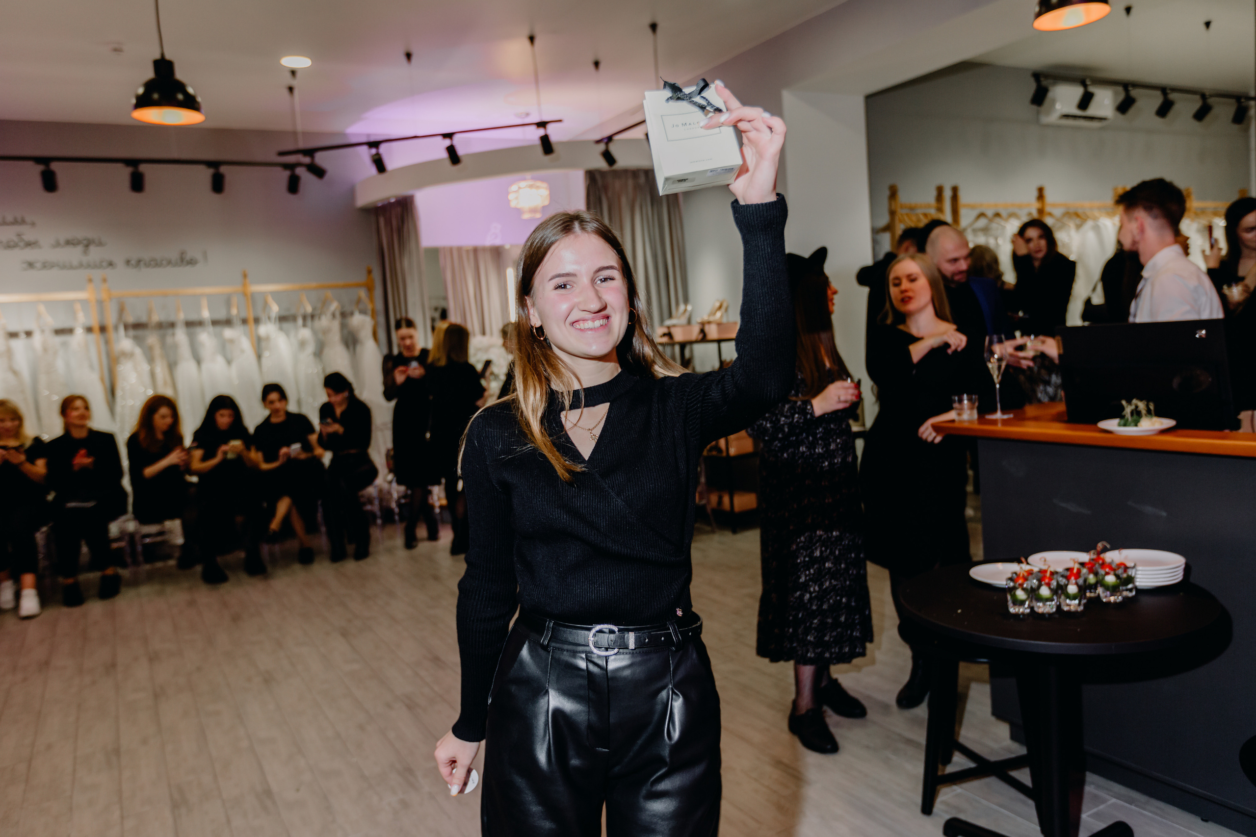 Светское мероприятие (Открытие Свадебного салона Мэри Трюфель). Свадебный и контент фотограф в Москве — Юлия Барно (Баранова)
