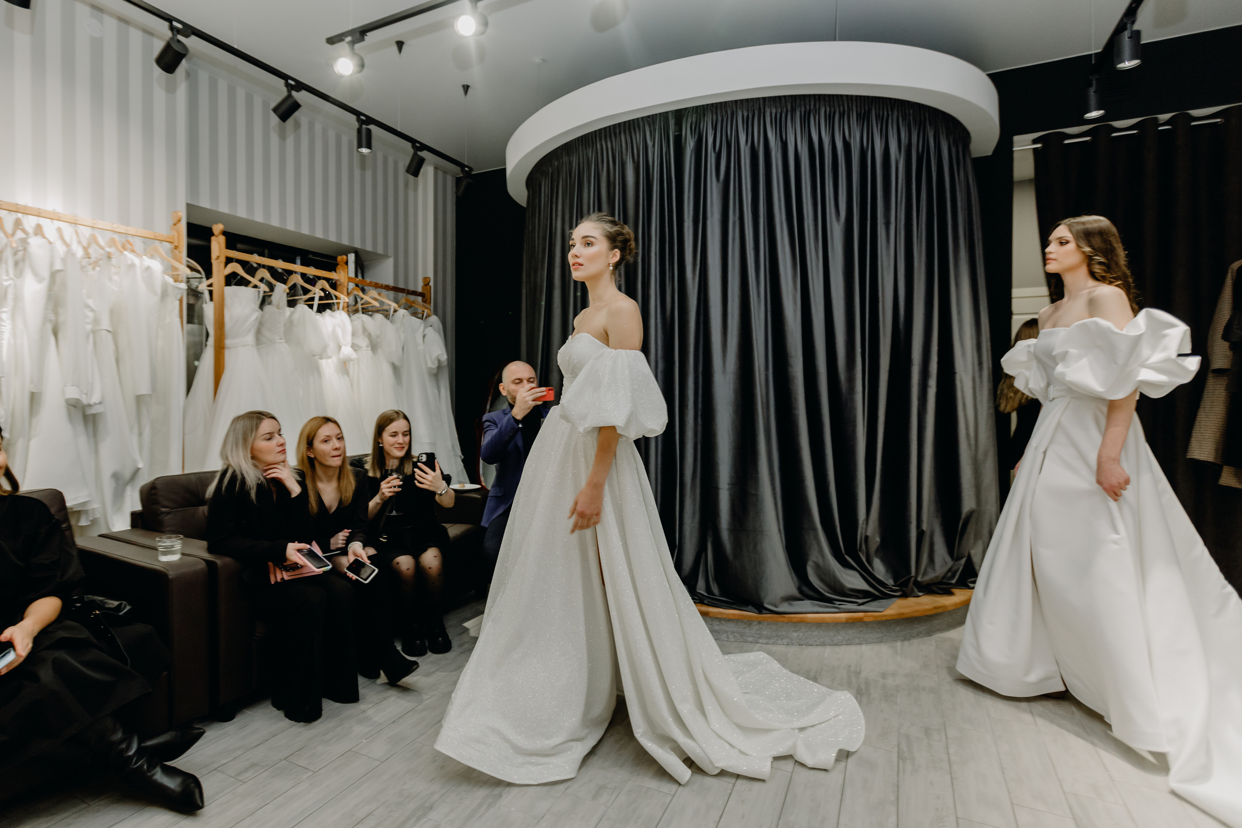 Светское мероприятие (Открытие Свадебного салона Мэри Трюфель). Свадебный и контент фотограф в Москве — Юлия Барно (Баранова)