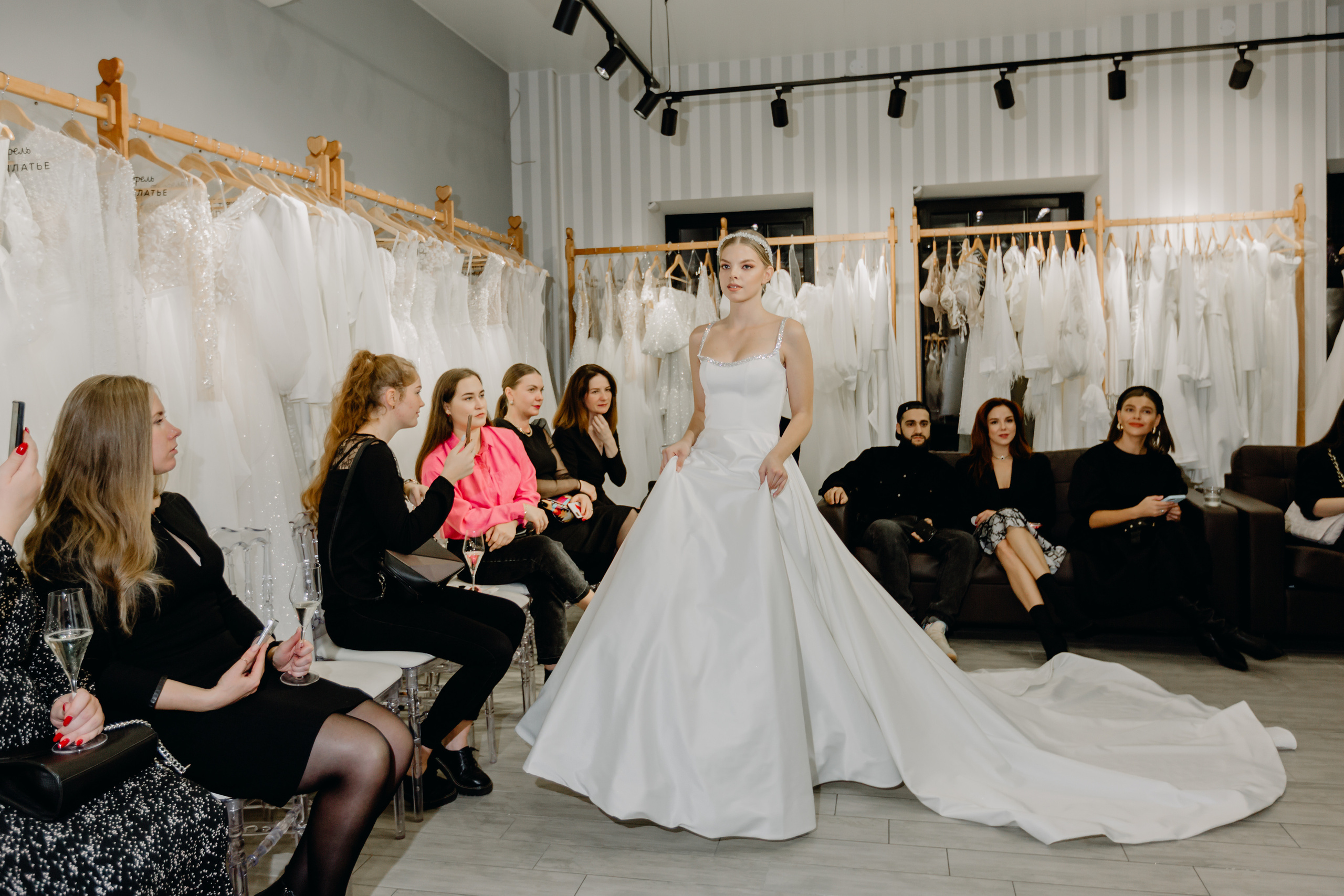 Светское мероприятие (Открытие Свадебного салона Мэри Трюфель). Свадебный и контент фотограф в Москве — Юлия Барно (Баранова)