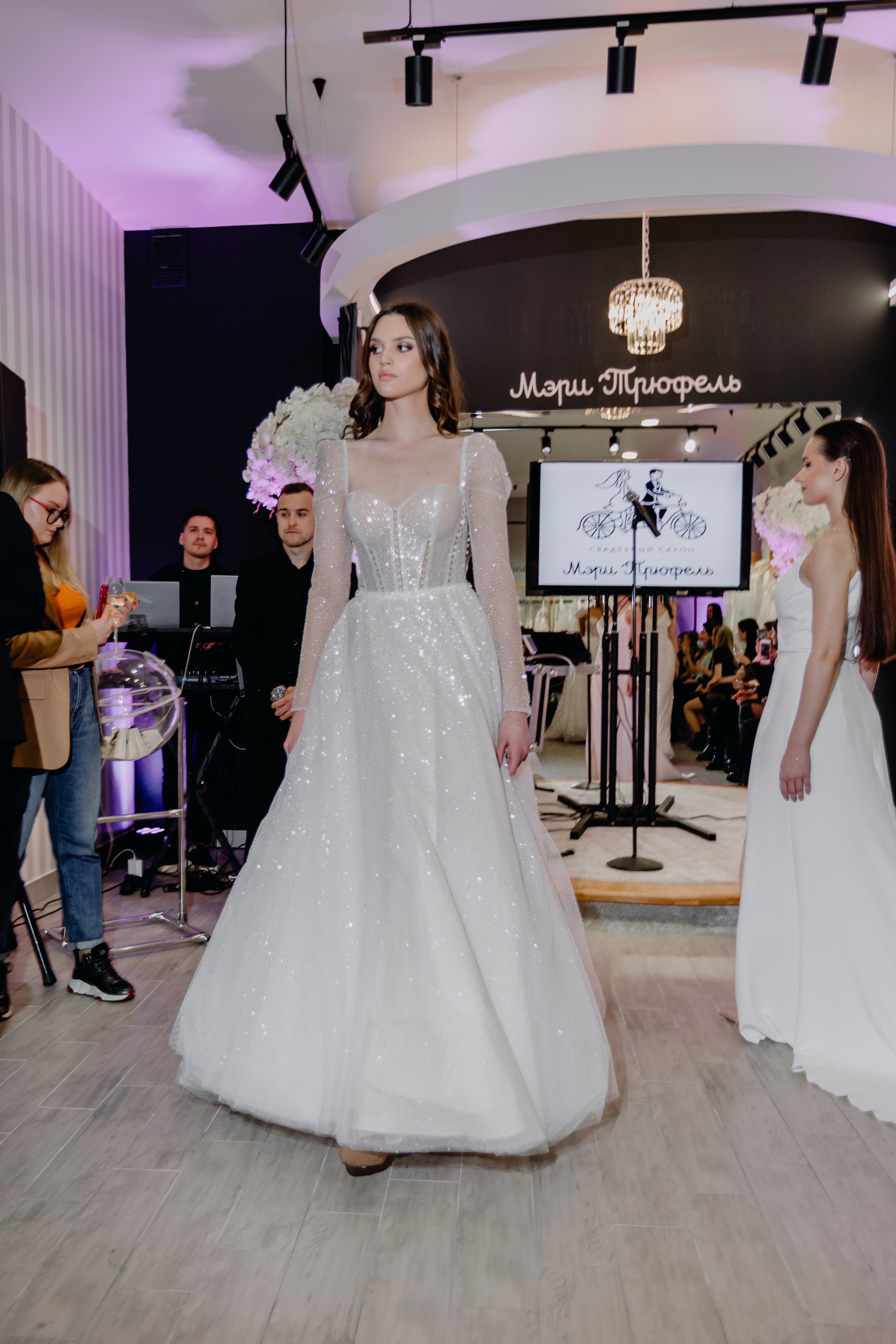 Светское мероприятие (Открытие Свадебного салона Мэри Трюфель). Свадебный и контент фотограф в Москве — Юлия Барно (Баранова)