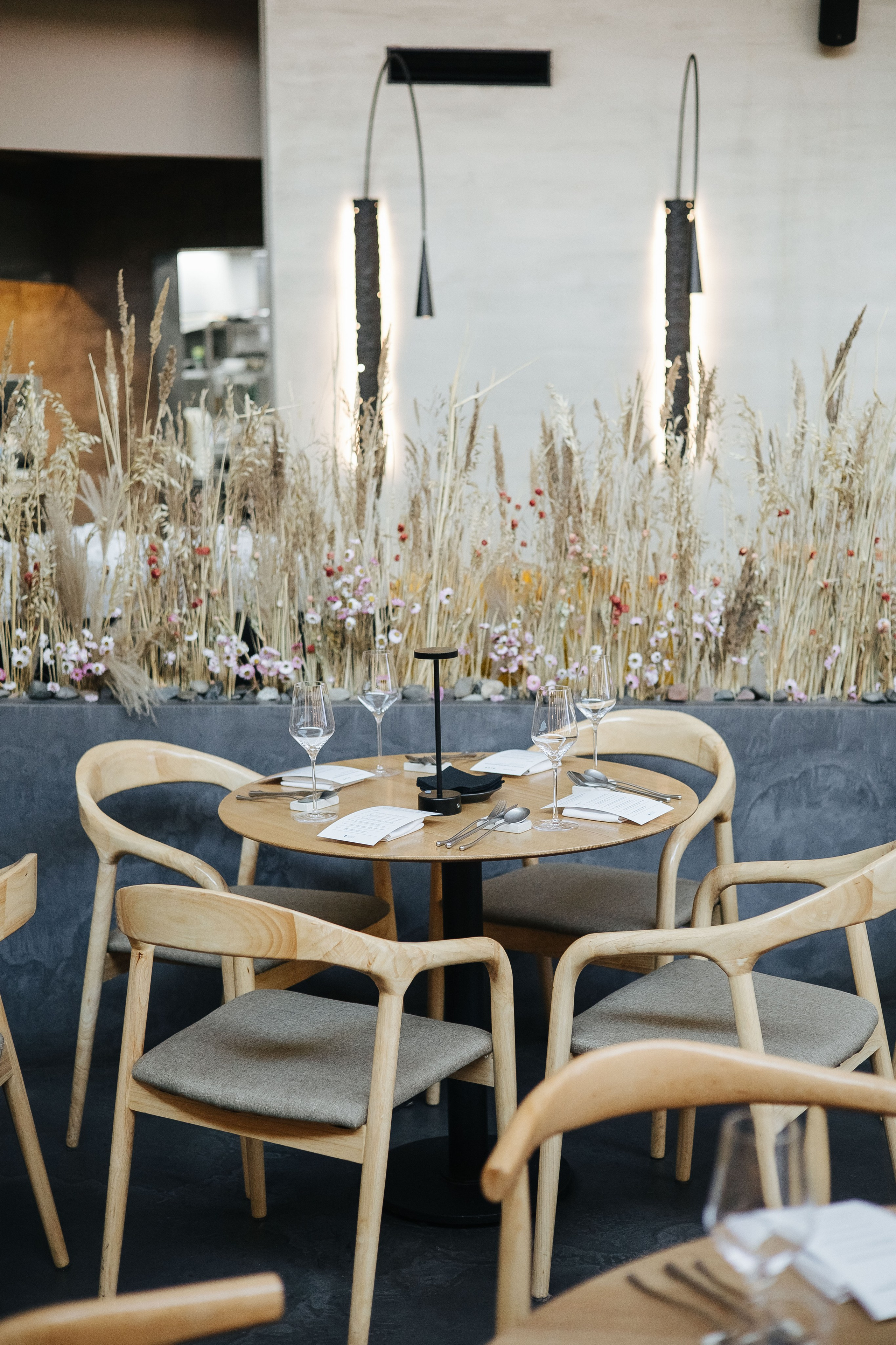 Презентация открытия магазина женской одежды GLVR в ресторане Fresco. Фотограф в Красноярске Надежда Воскресенская