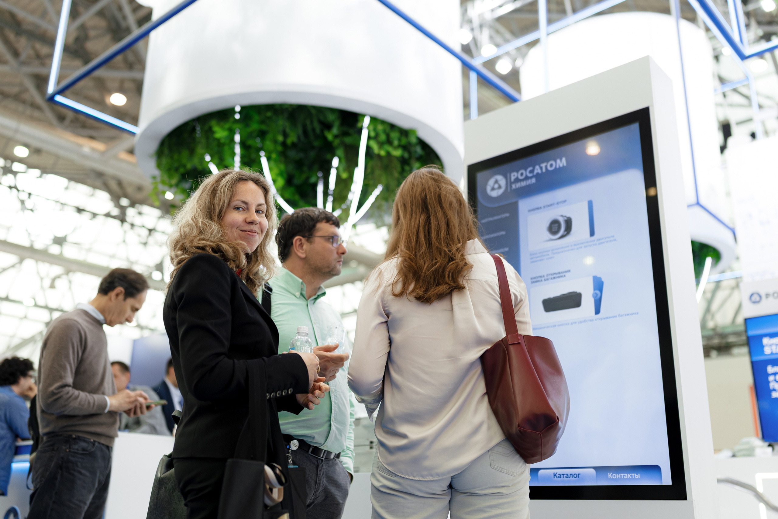 Выставочная фотосъемка компании «Росатом» mims automobility moscow 2025. Репортажный фотограф Семён Борисов | Москва
