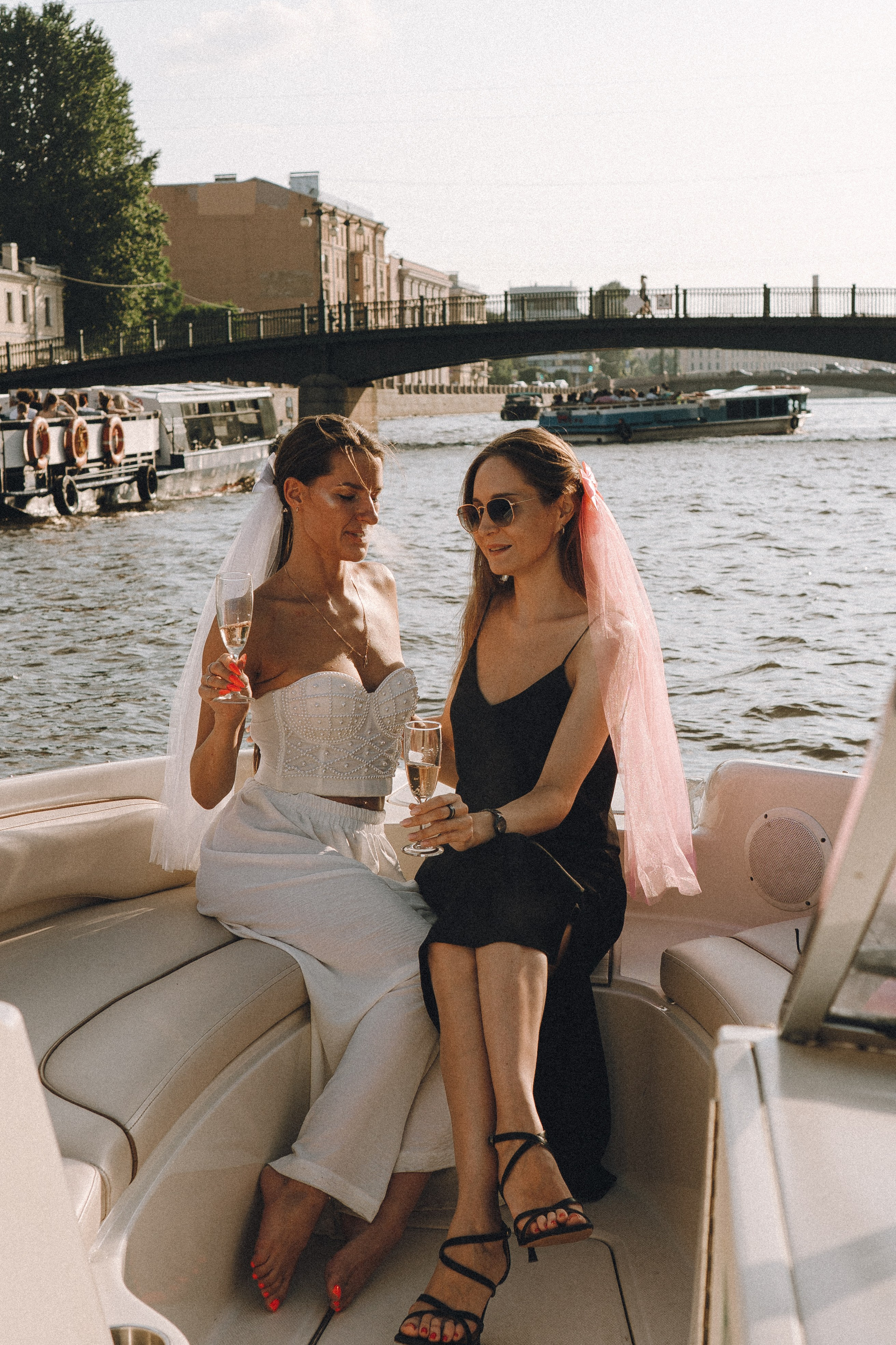 ДЕВИЧНИК НА КАТЕРЕ. Профессиональный фотограф, Санкт-Петербург — Виктория Богомолова