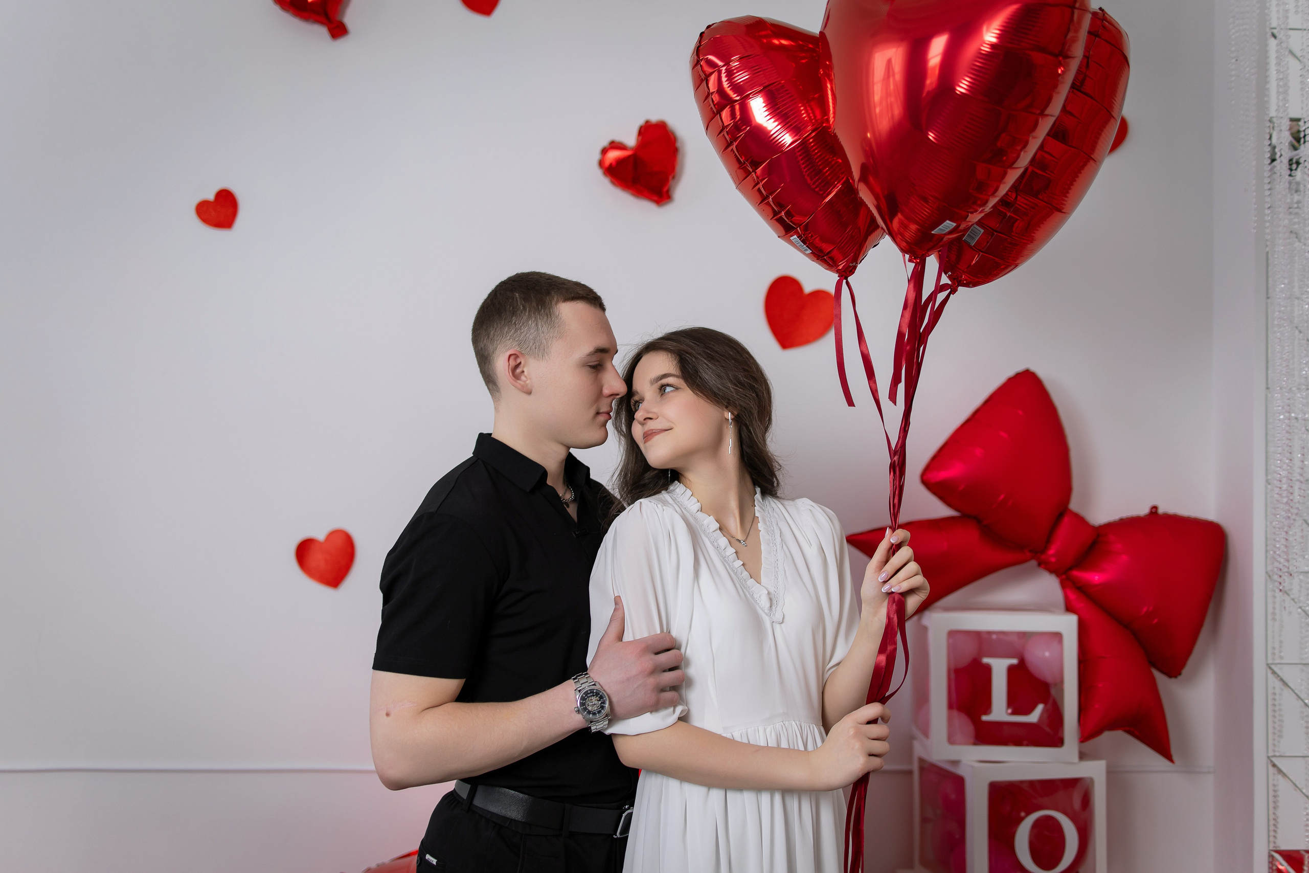 Ваши фотографии. Интерьерная фотостудия Background в Омске