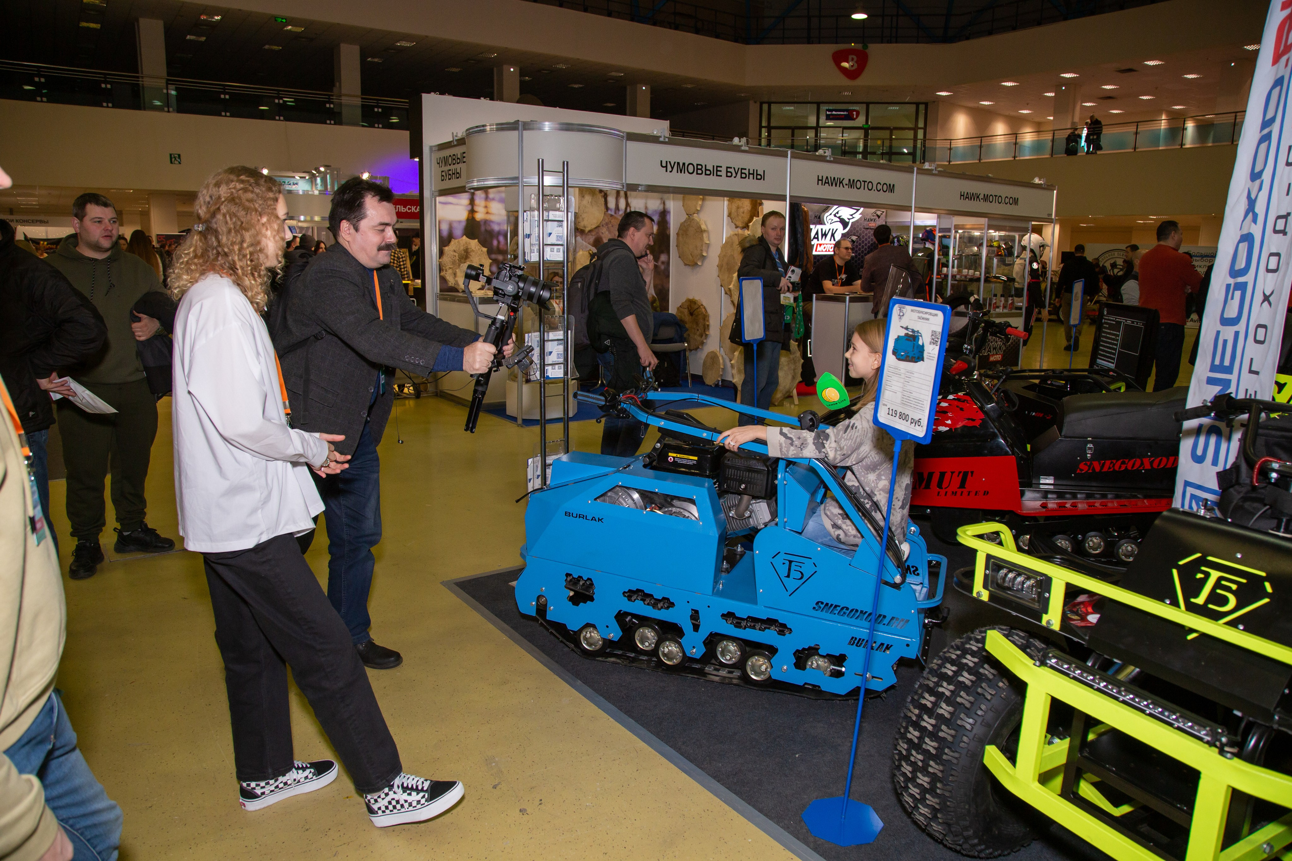 Фотопрогулка по выставке Поехали 2022. «Студия DRONAVT`s» — видеосъёмка и фотография г. Москва