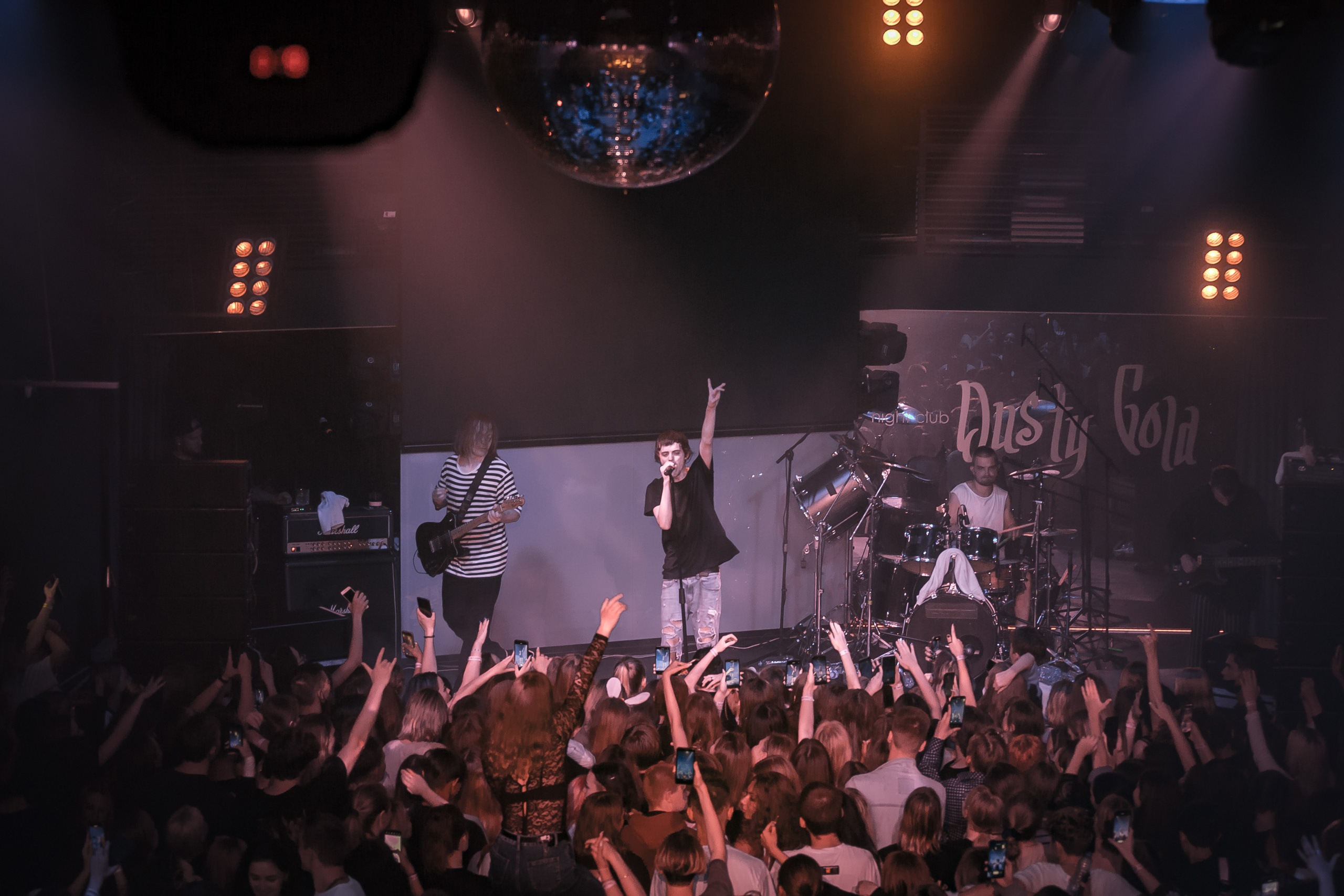 Пошлая Молли в Dusty Gold. Фотографиня Мария Дикова