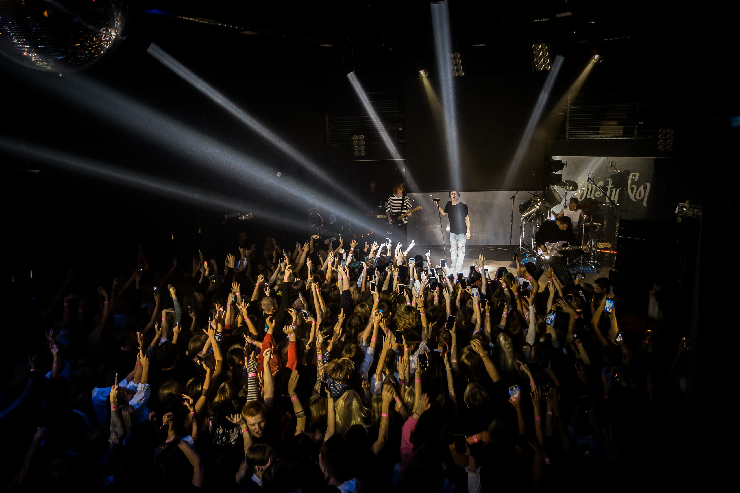 Пошлая Молли в Dusty Gold. Фотографиня Мария Дикова