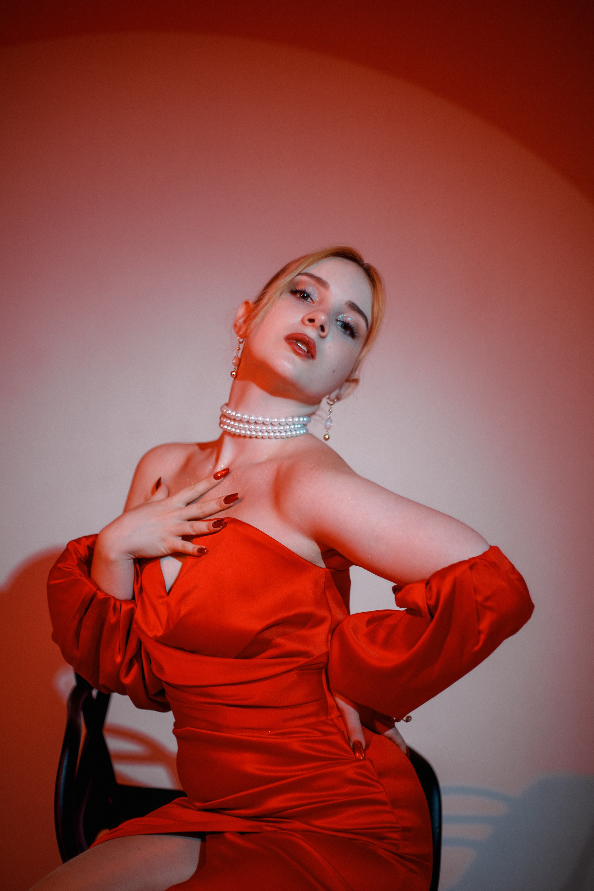 RED DRESS. Polaroud love