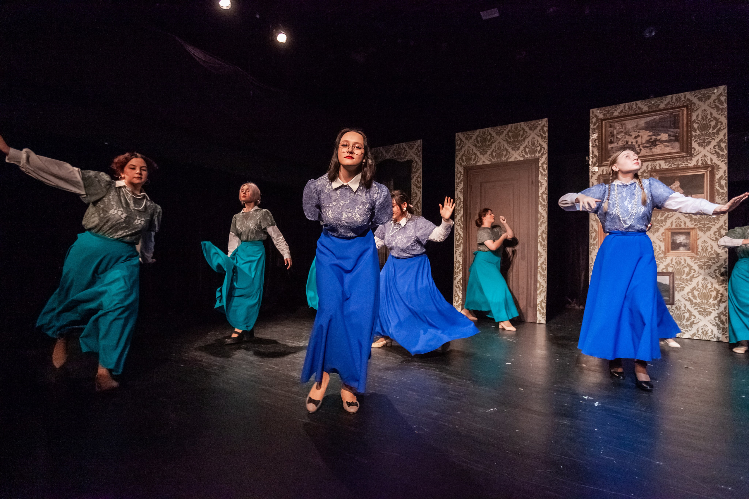 Театры. Главная