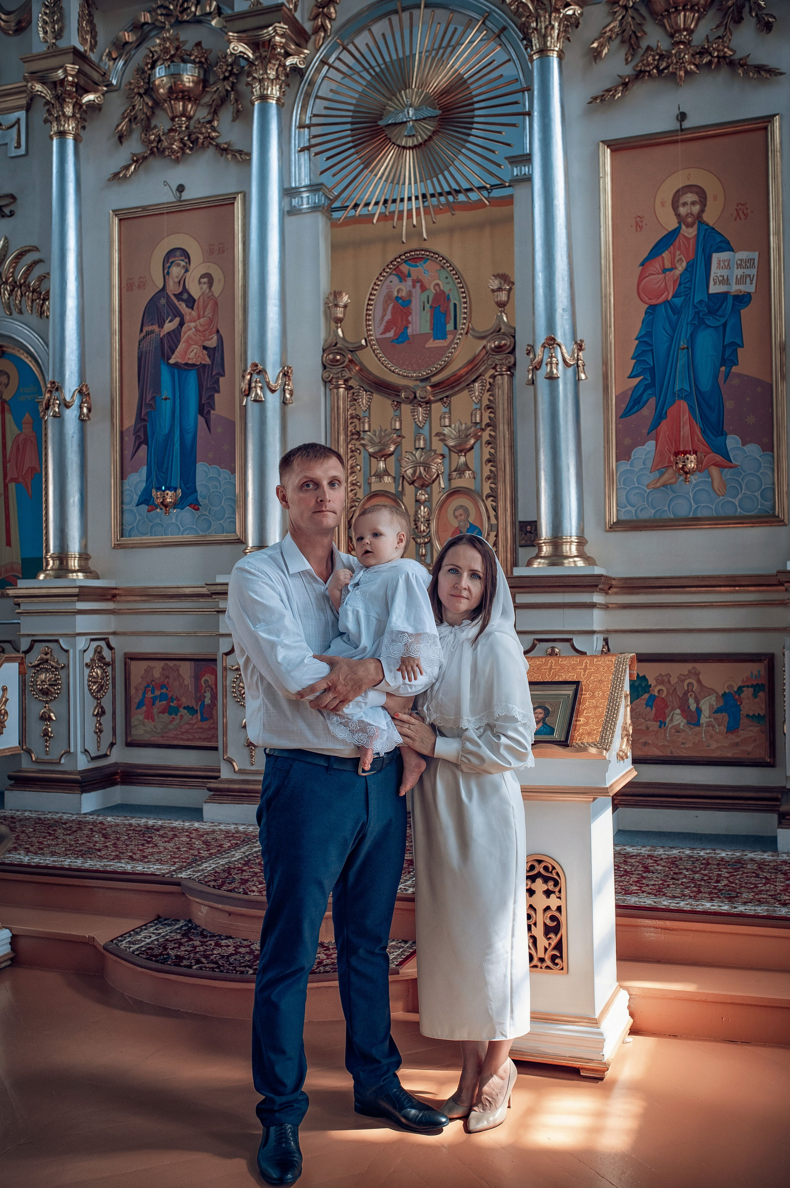 Съемка таинства крещения в Красноярске. Фотографы крещения/венчания  Красноярск Татьяна и Вячеслав Переваловы