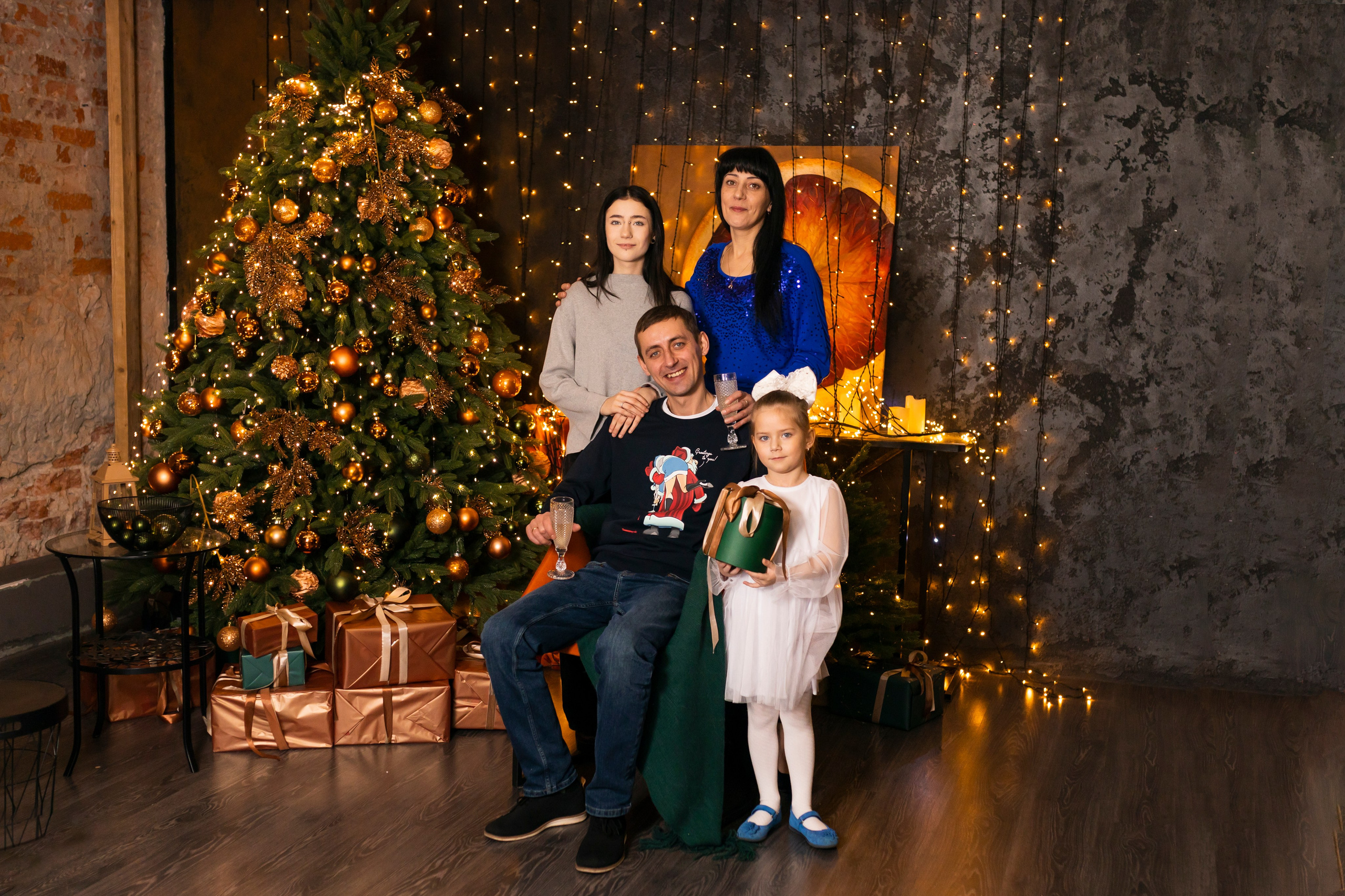 Мама, папа, я и моя сестренка. Свадебный фотограф в городе Подольск МО и Москва Крылова Ирина