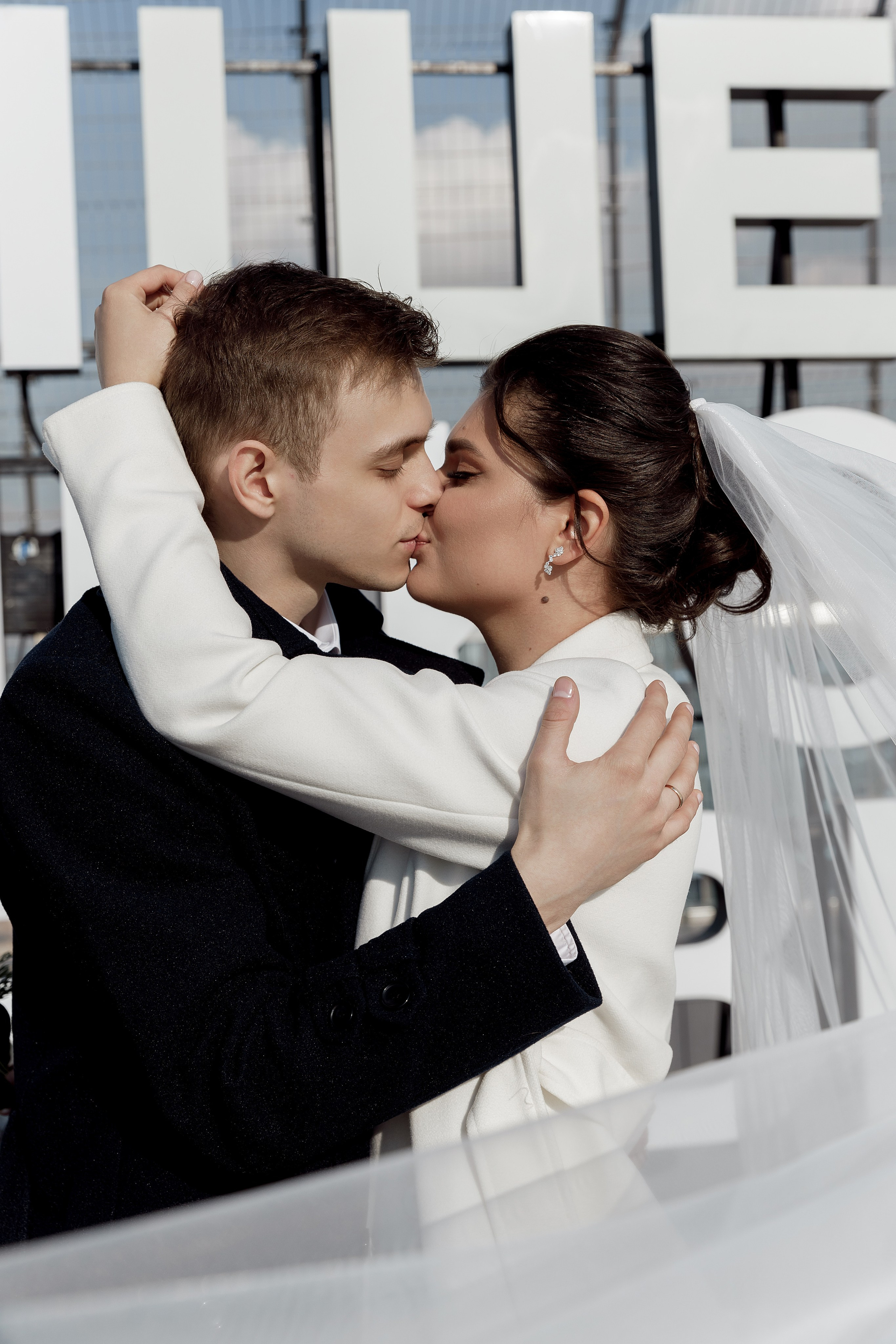 Паша&Настя (роспись Москва-сити Birds). Фотограф в Москве Юлия Хамзина