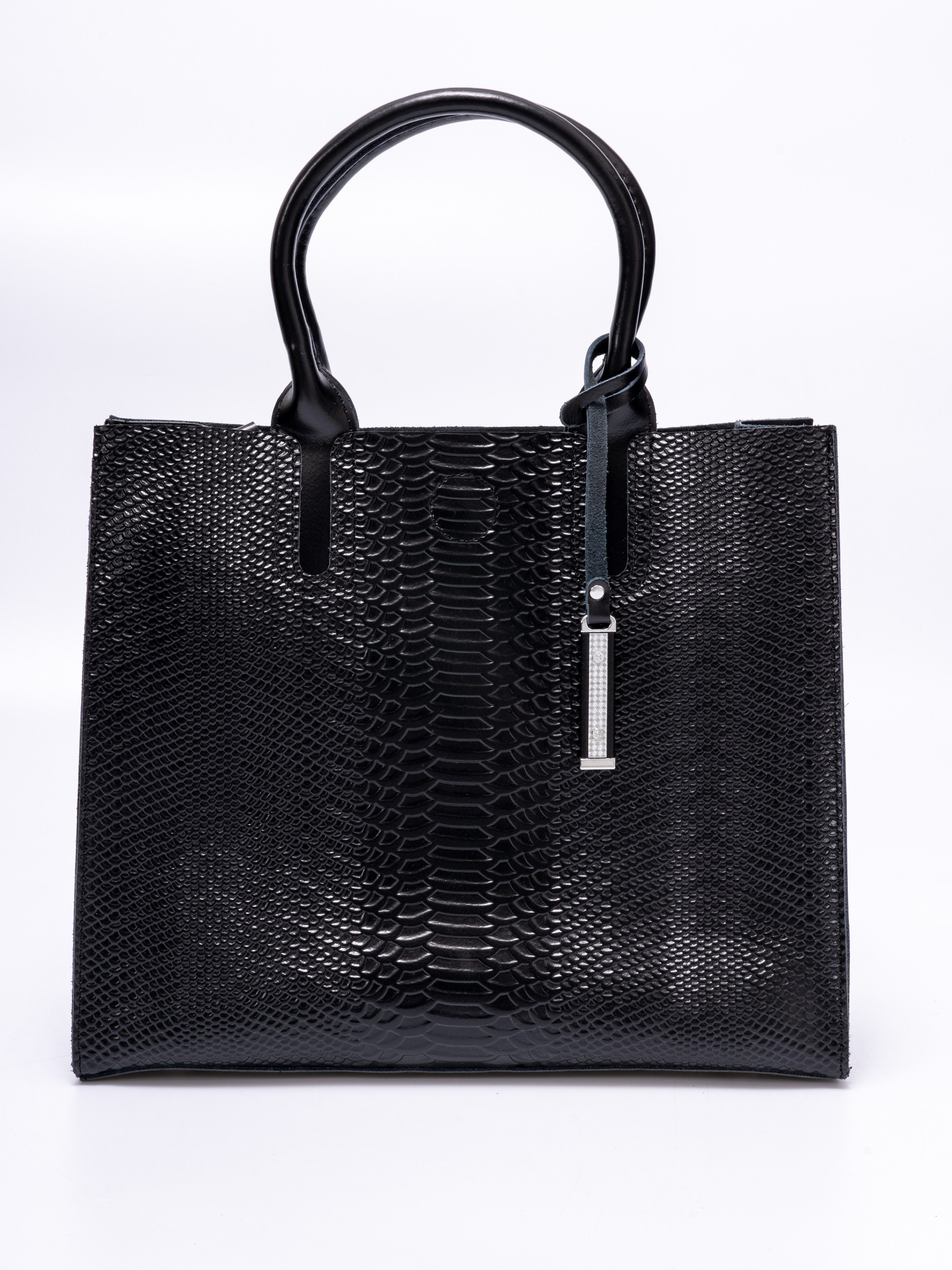 Сборная съёмка для маркетплейсов от CREATIVO PROD. Фото для маркетплейсов — CREATIVO.PROD Москва