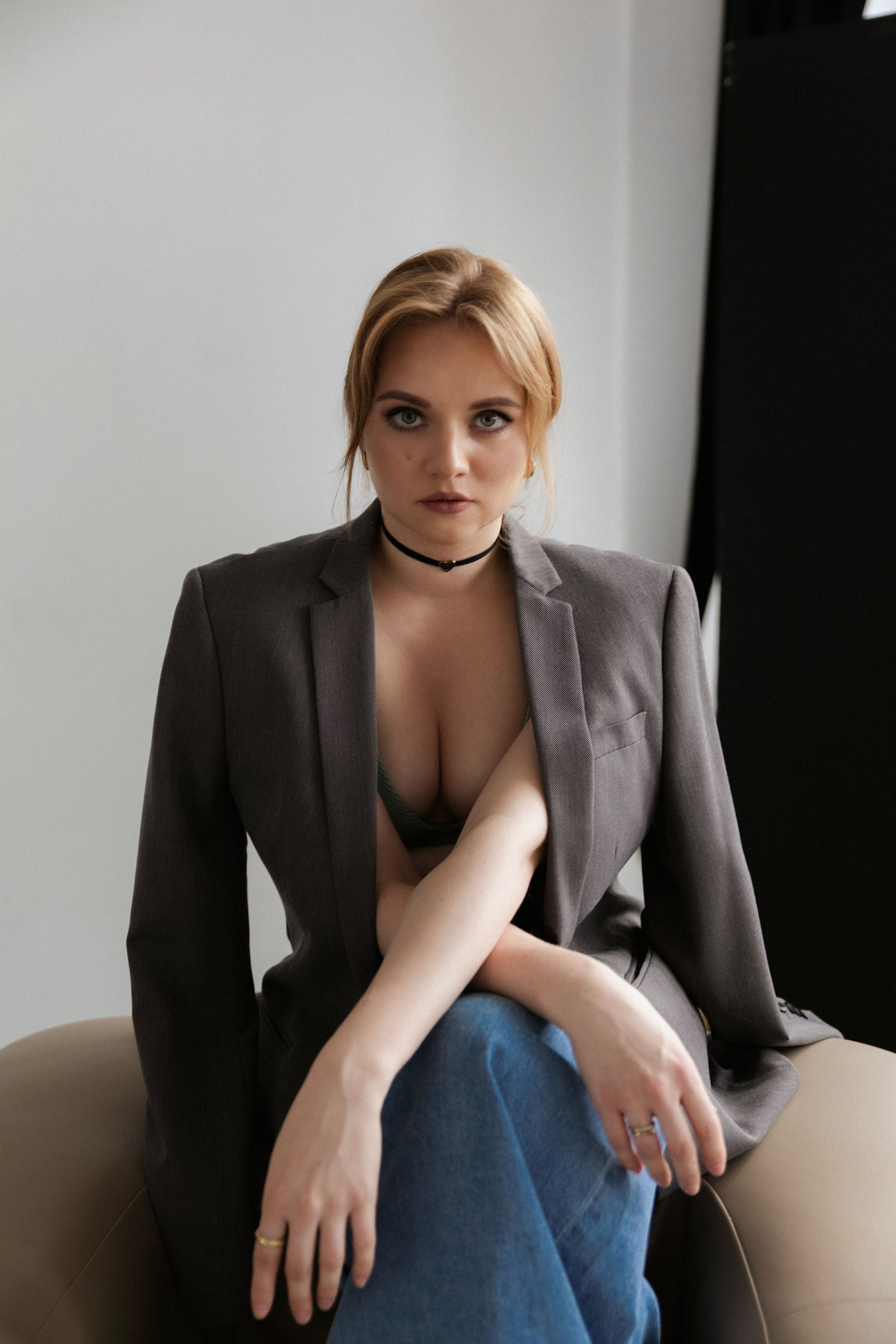 Саша. Главная