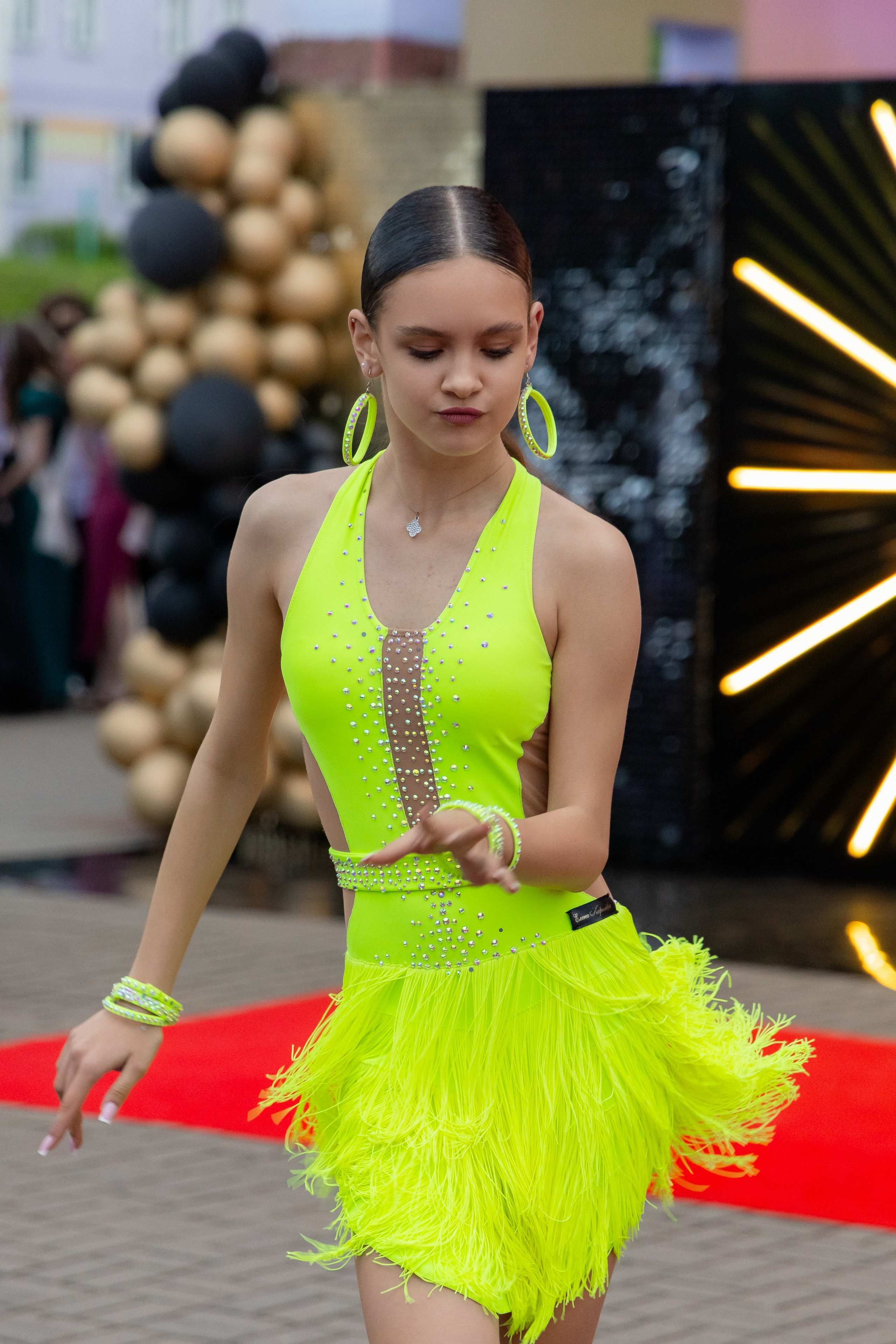 Школьный выпускной 2025 год в Минске, Беларуси. Свадебный фотограф в Минске/Беларуси Сергей Спиридонов