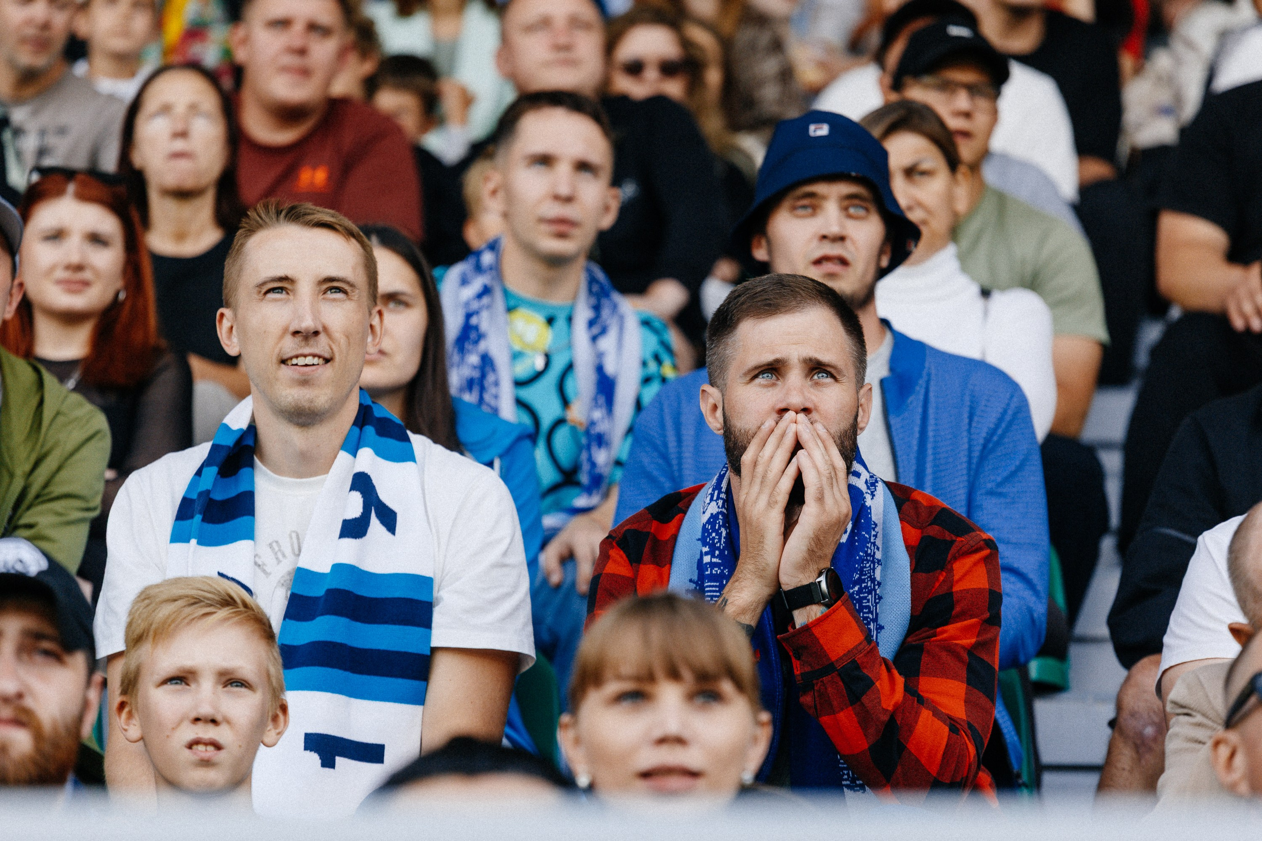 ФК ЧЕЛЯБИНСК Х ФК ВОЛГА. Репортажный фотограф Макс Брагин