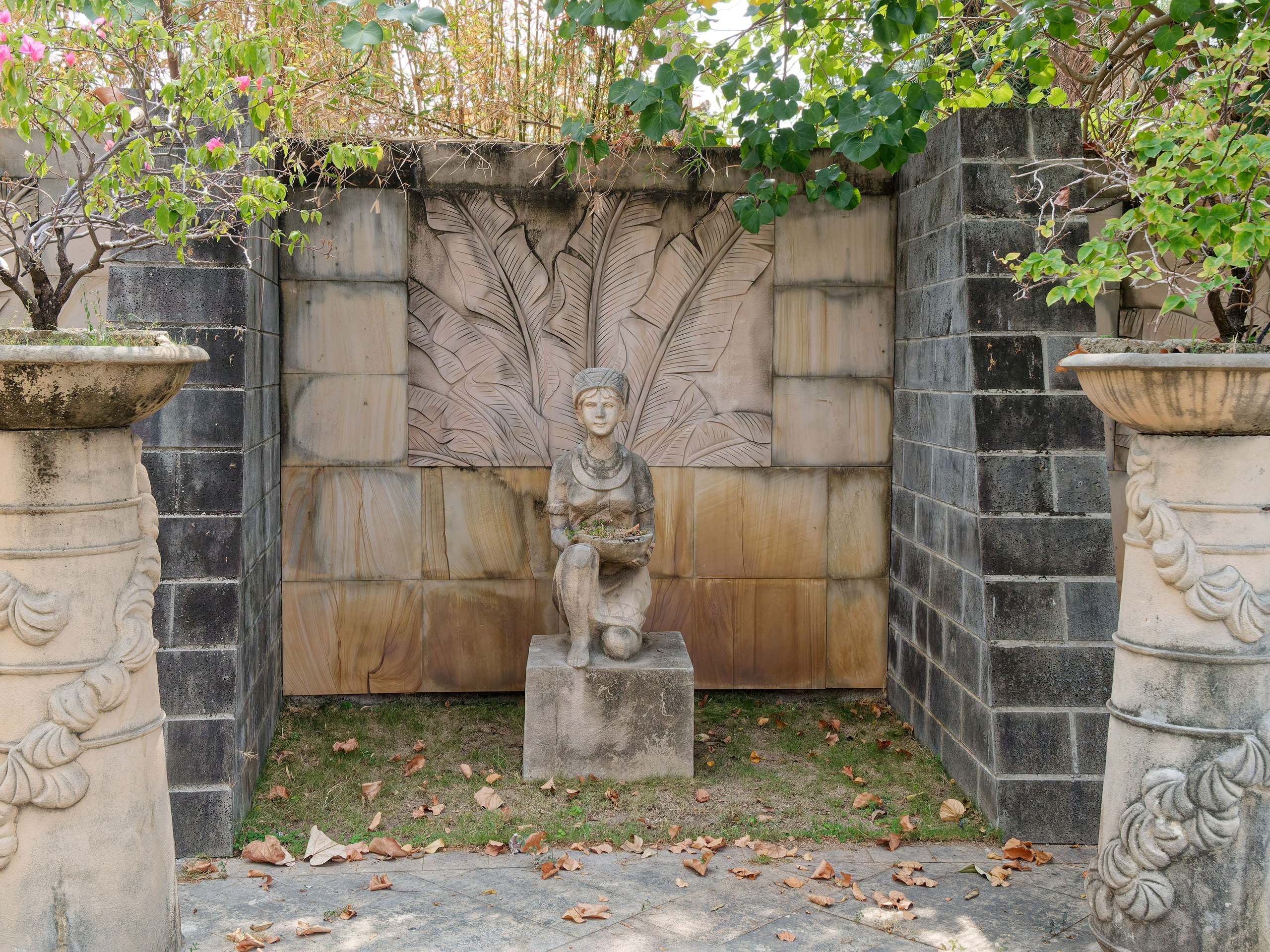 Хайнань 2026, улицы Ялунвань и Саньи. Фотопрогулки по Миру