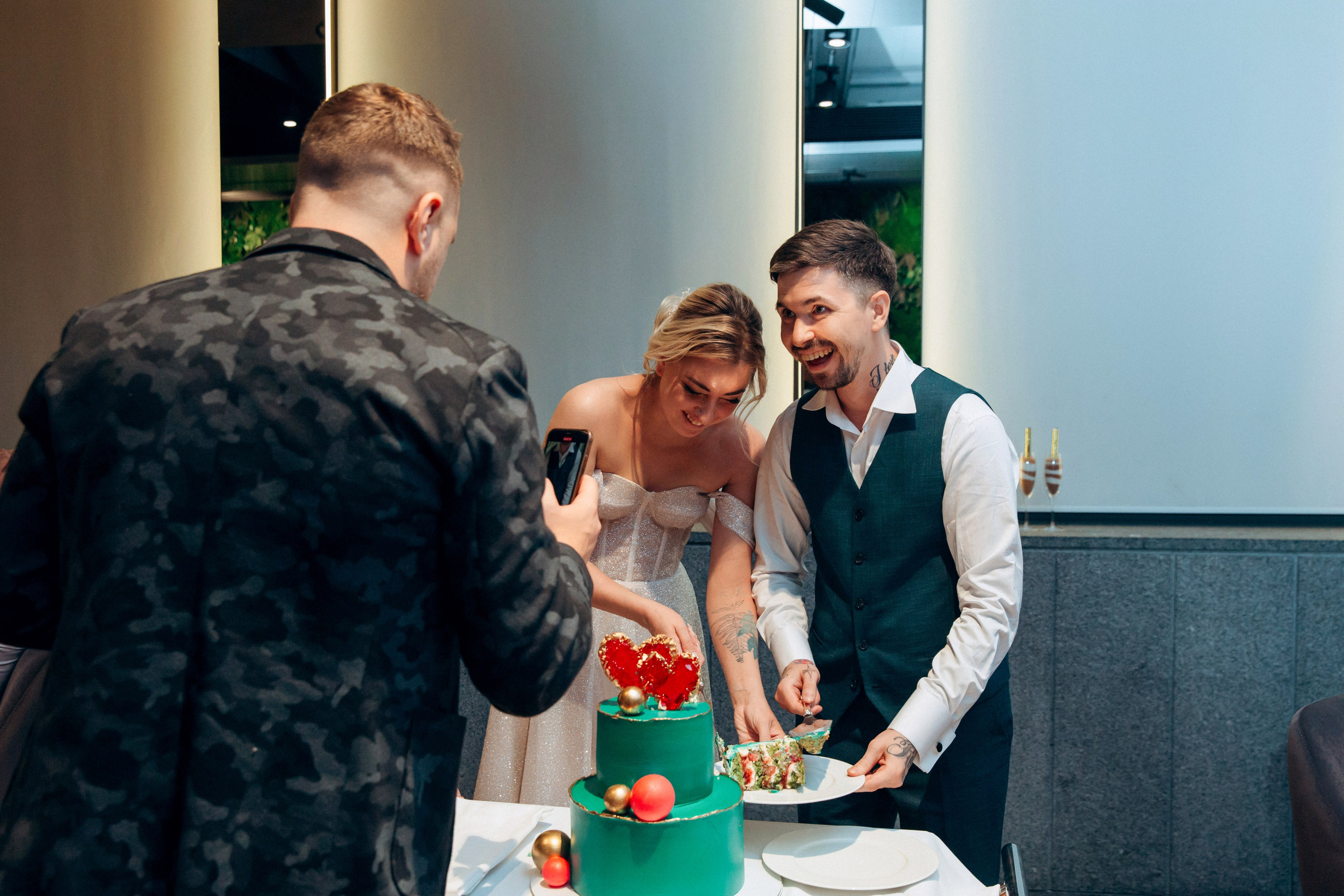 Неоновая свадьба. Свадебный фотограф в Санкт-Петербурге Вика Стукачева