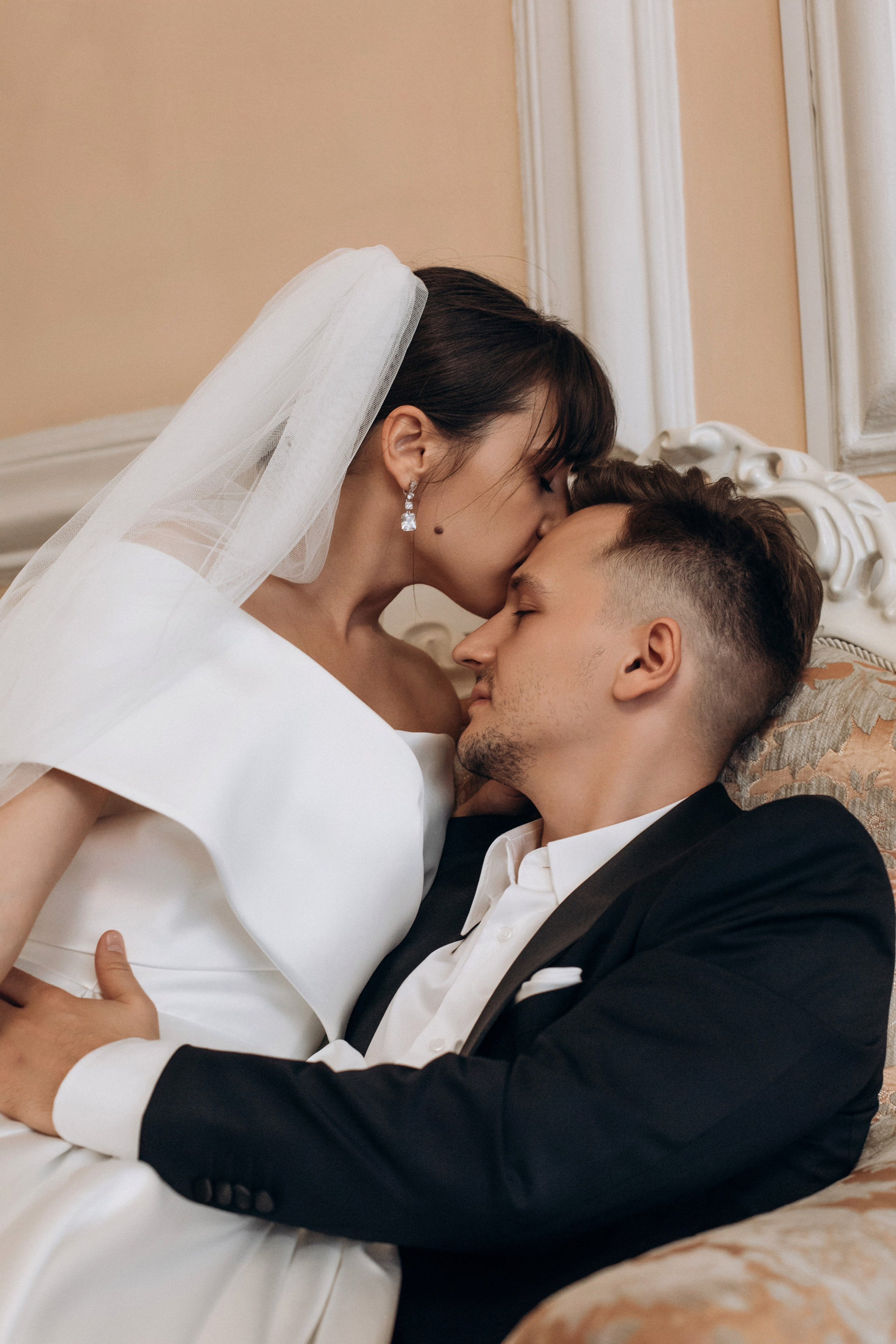 Свадьба на катере. Свадебный фотограф в Санкт-Петербурге Вика Стукачева