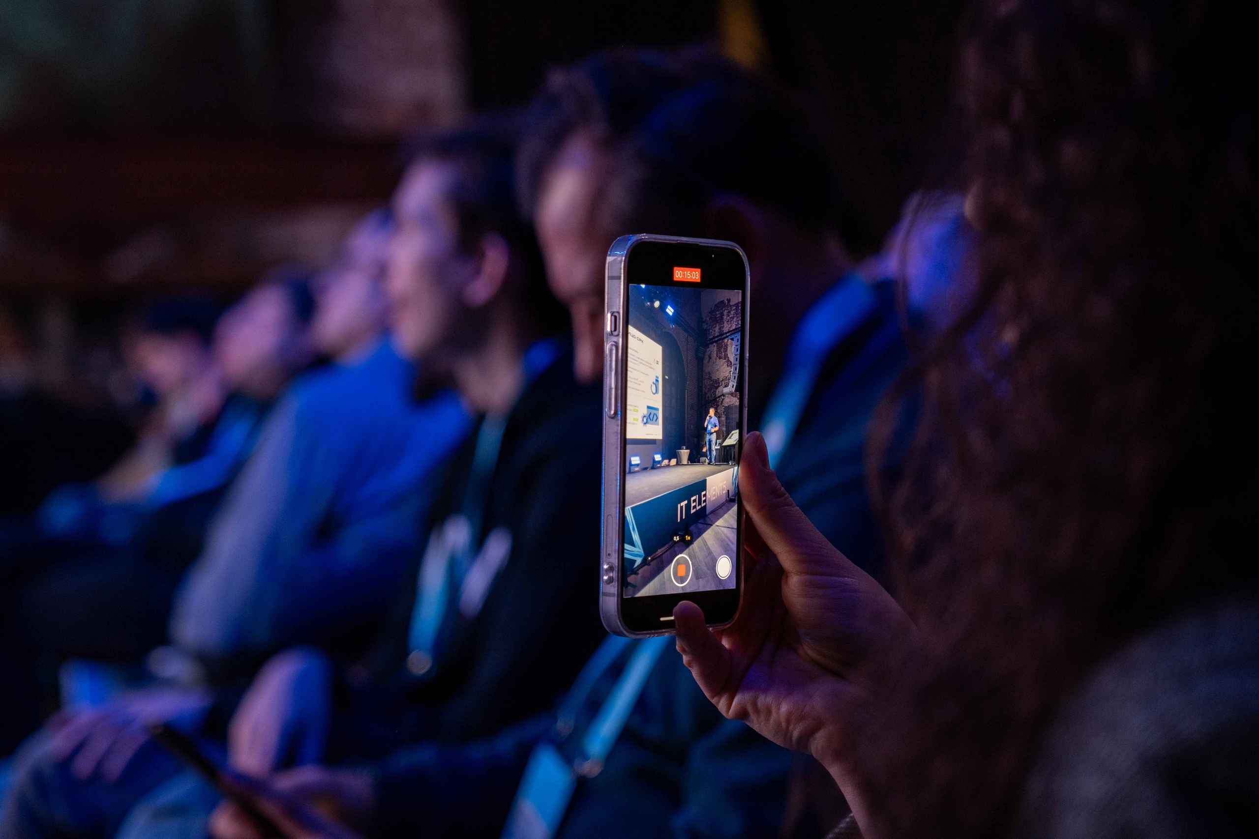 Альбом конференция. Фото тур