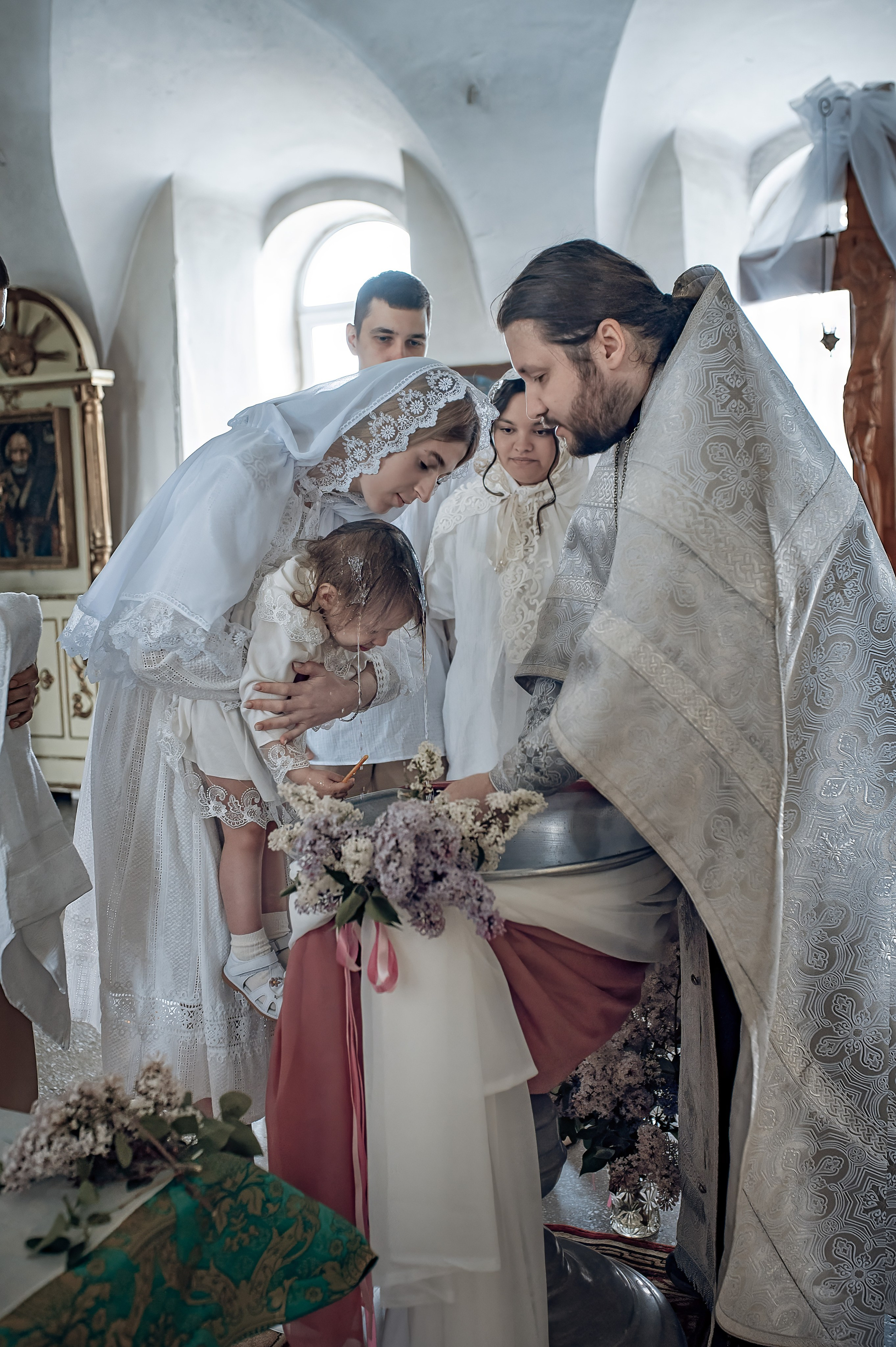 Крещение Машеньки в Свято-Троицком соборе Емельяново. Фотографы крещения/венчания  Красноярск Татьяна и Вячеслав Переваловы