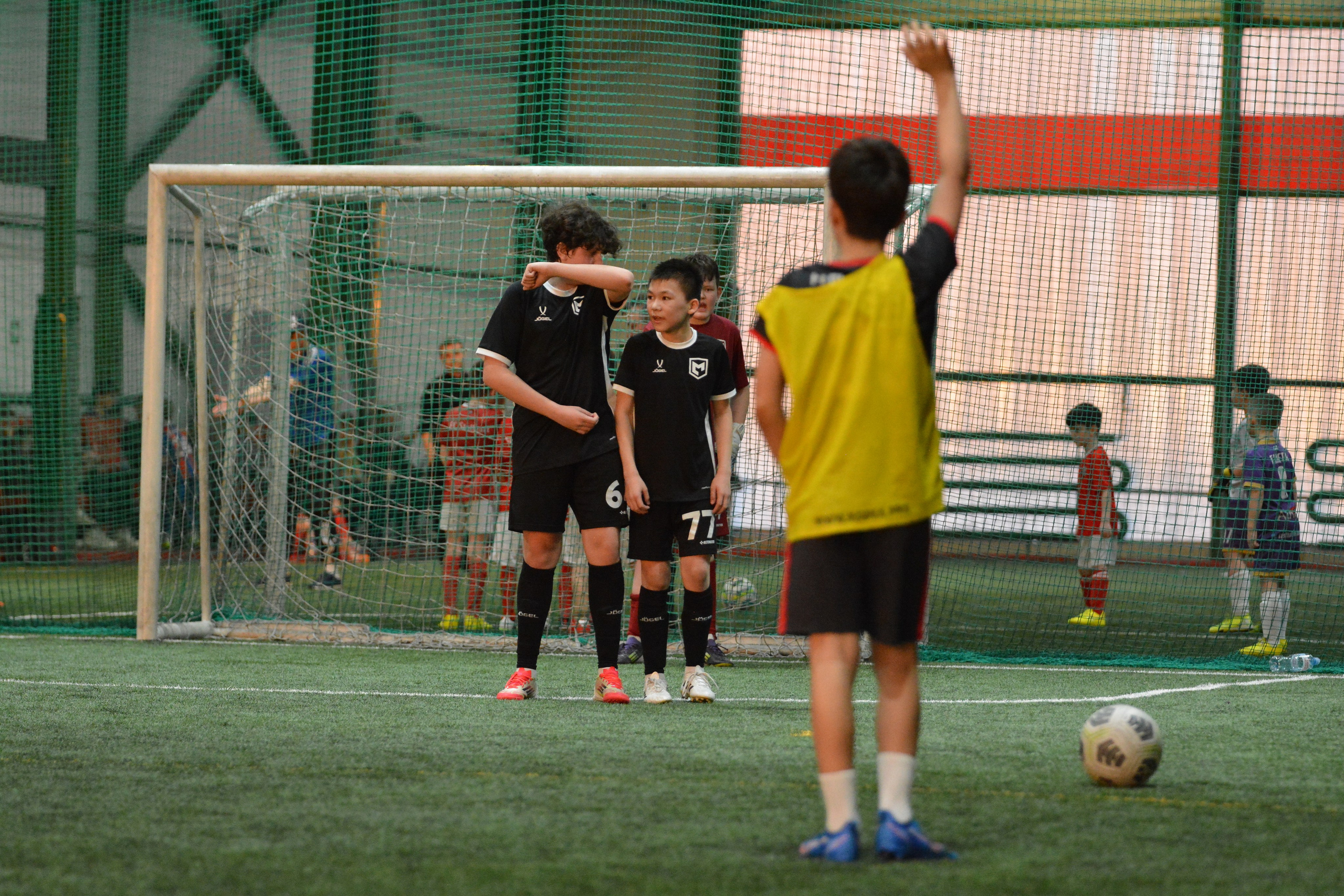 Футбол. F/8 and be there — оказаться в нужном месте и поймать момент