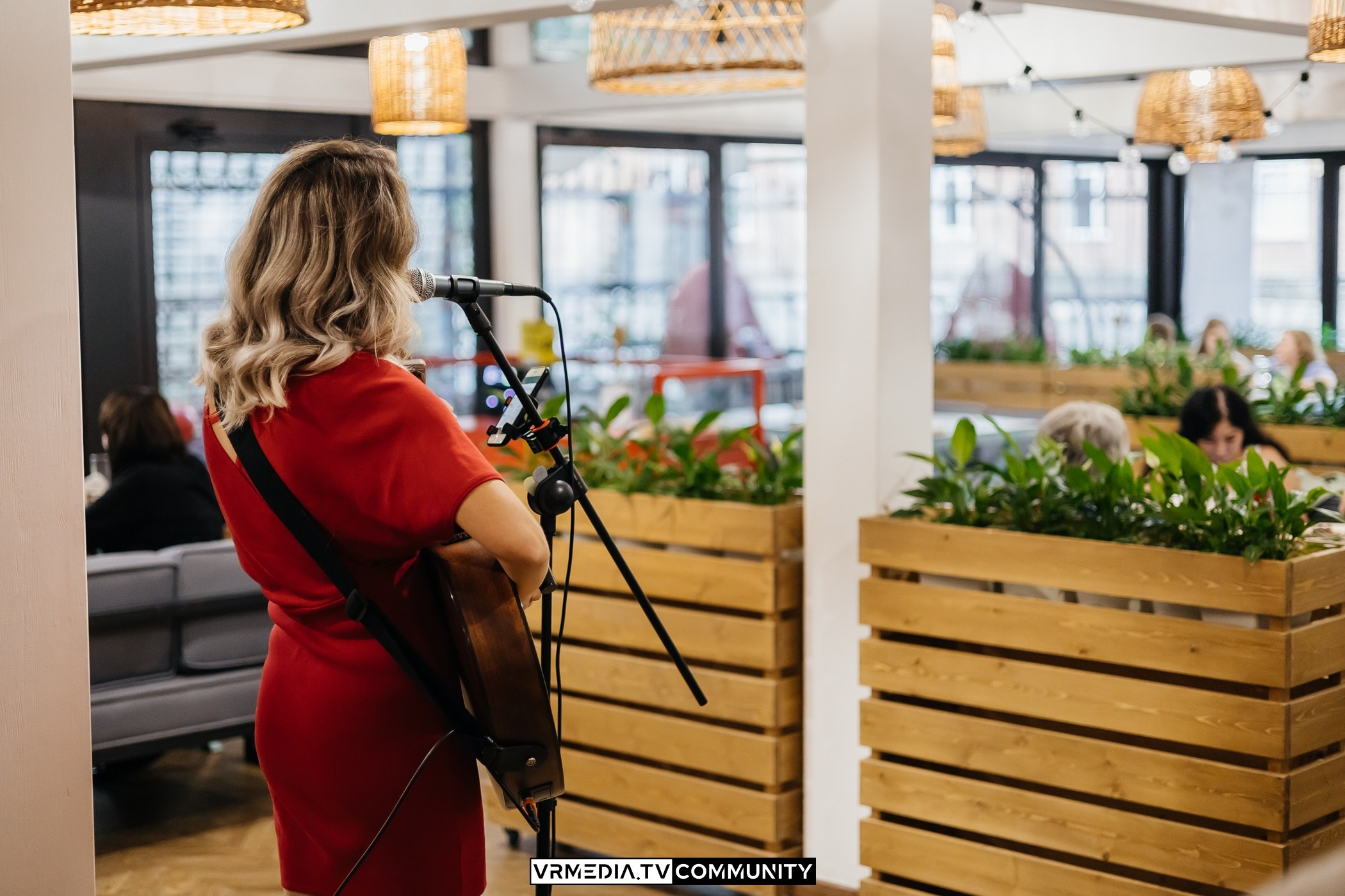 Ресторан «Volna»: Вокально-инструментальный вечер