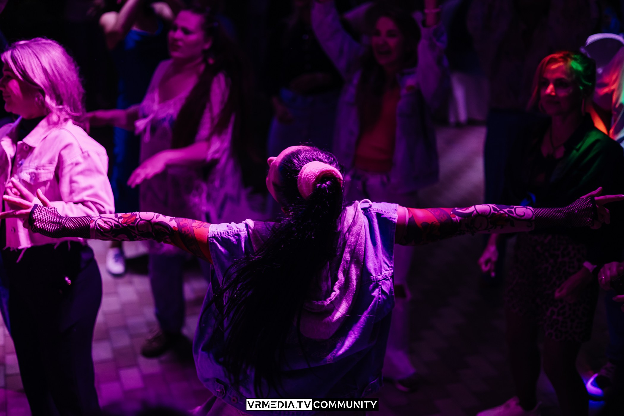 Ресторан «Империя»: Вечеринка 90-х