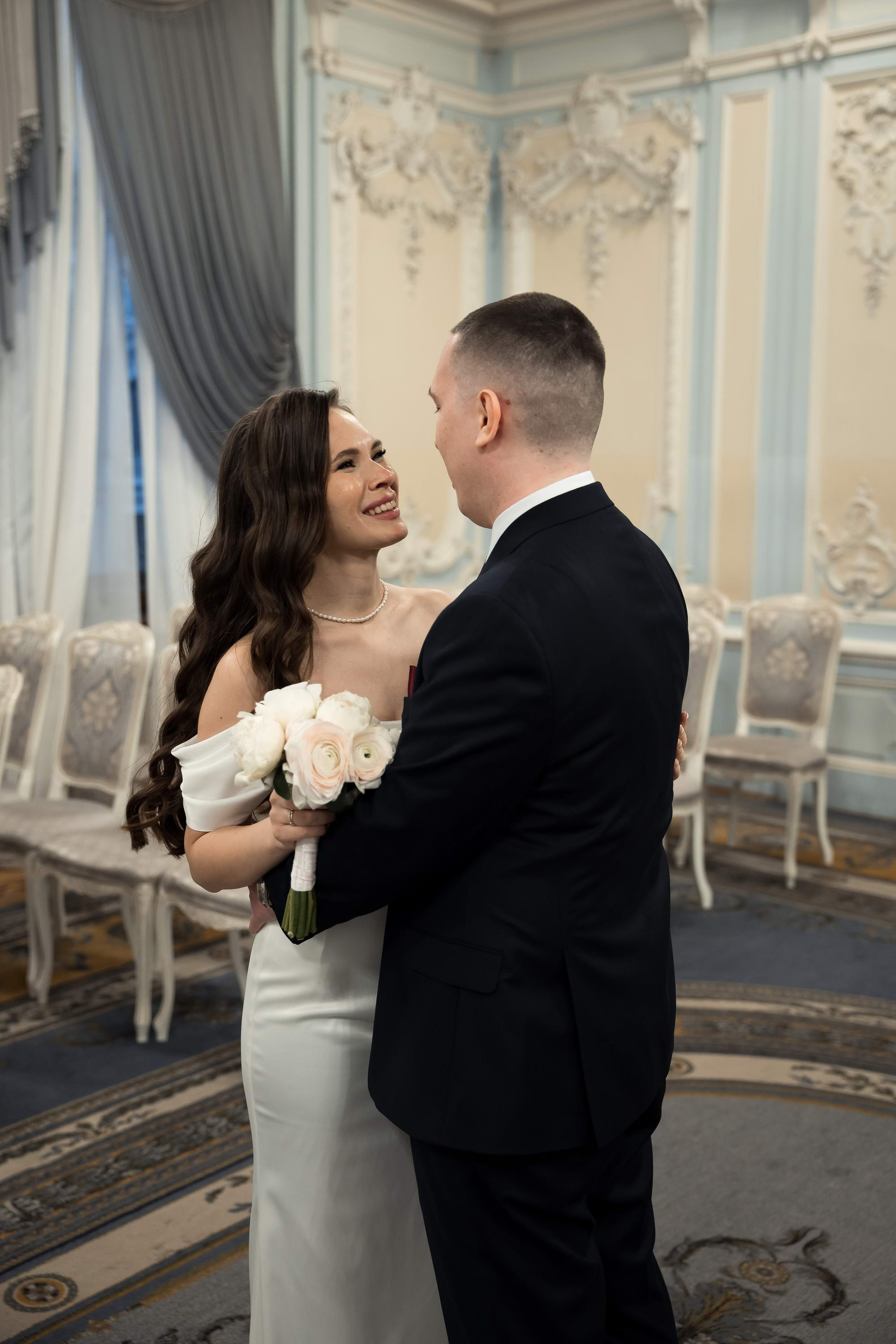 Свадебная фотосессия на Фурштатской. Свадебный фотограф Игорь Брундасов 8PHOTO на свадьбу венчание загс СПб