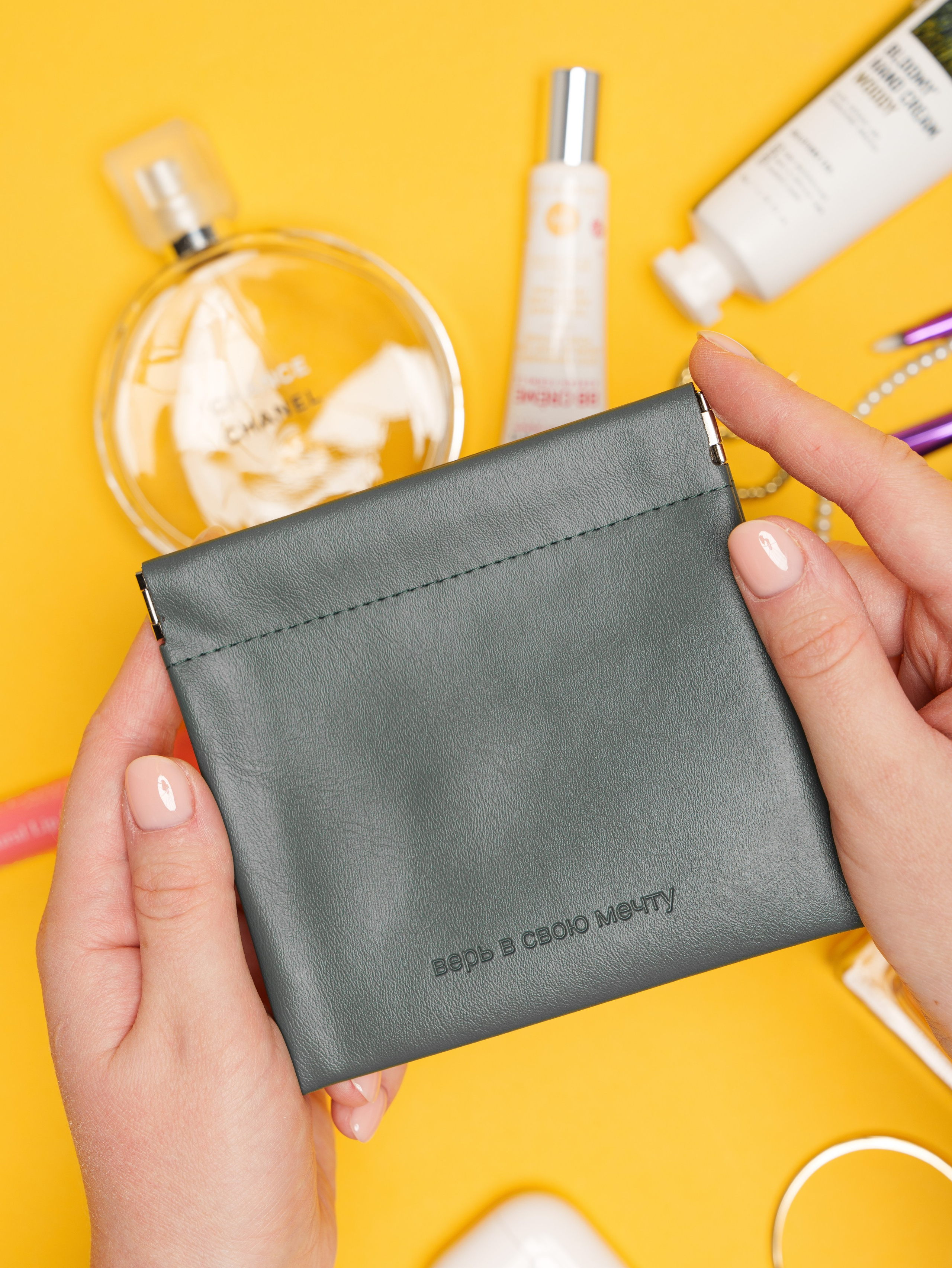 Косметички для WB. Портретный и Контент фотограф Григорий Семенов (Grifon) в Ижевске