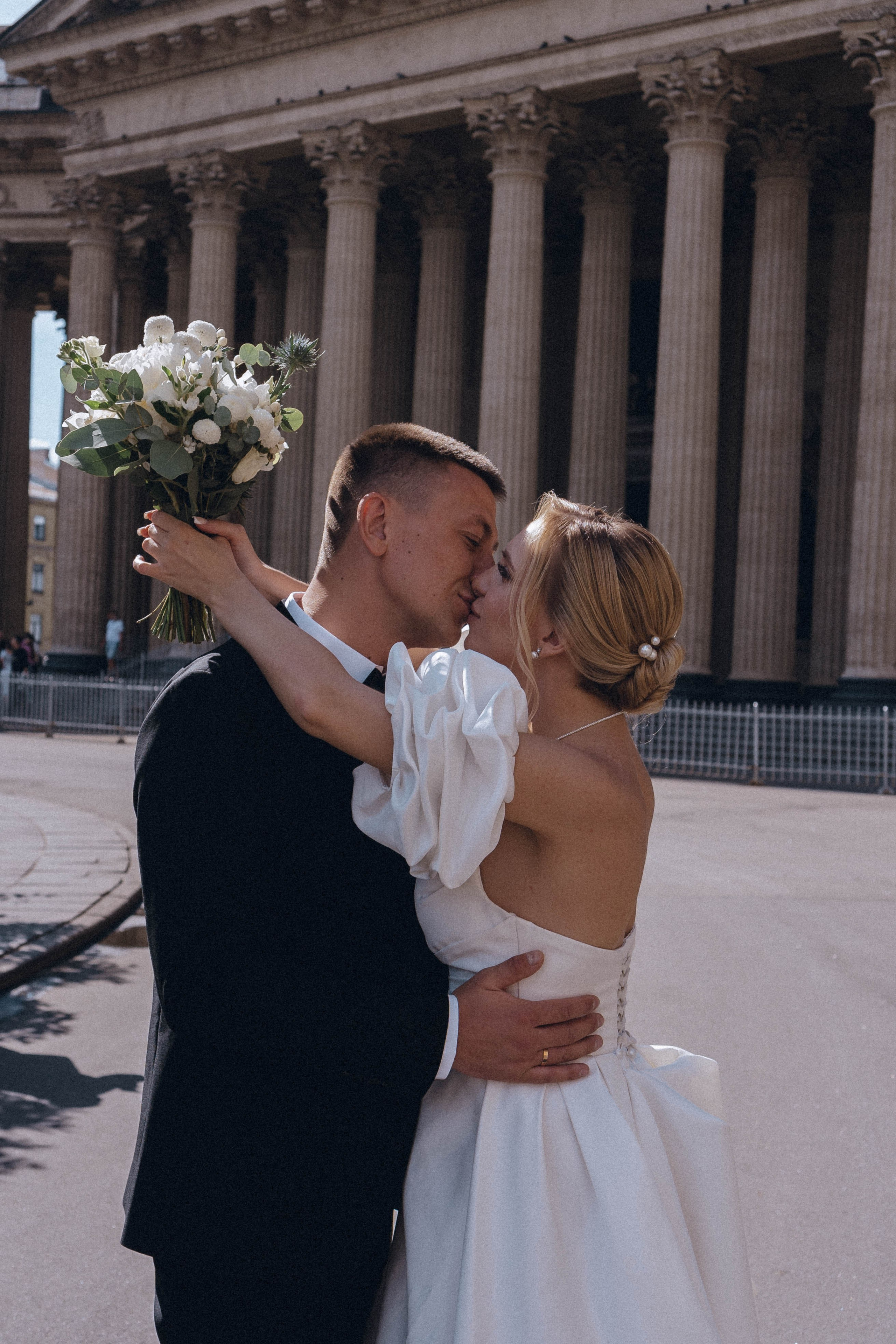 СВАДЕНБНАЯ СЬЕМКА НА КАТЕРЕ ПО КАНАЛАМ САНКТ-ПЕТЕРБУРГА И В АКВАТОРИИ НЕВЫ. Профессиональный фотограф, Санкт-Петербург — Виктория Богомолова