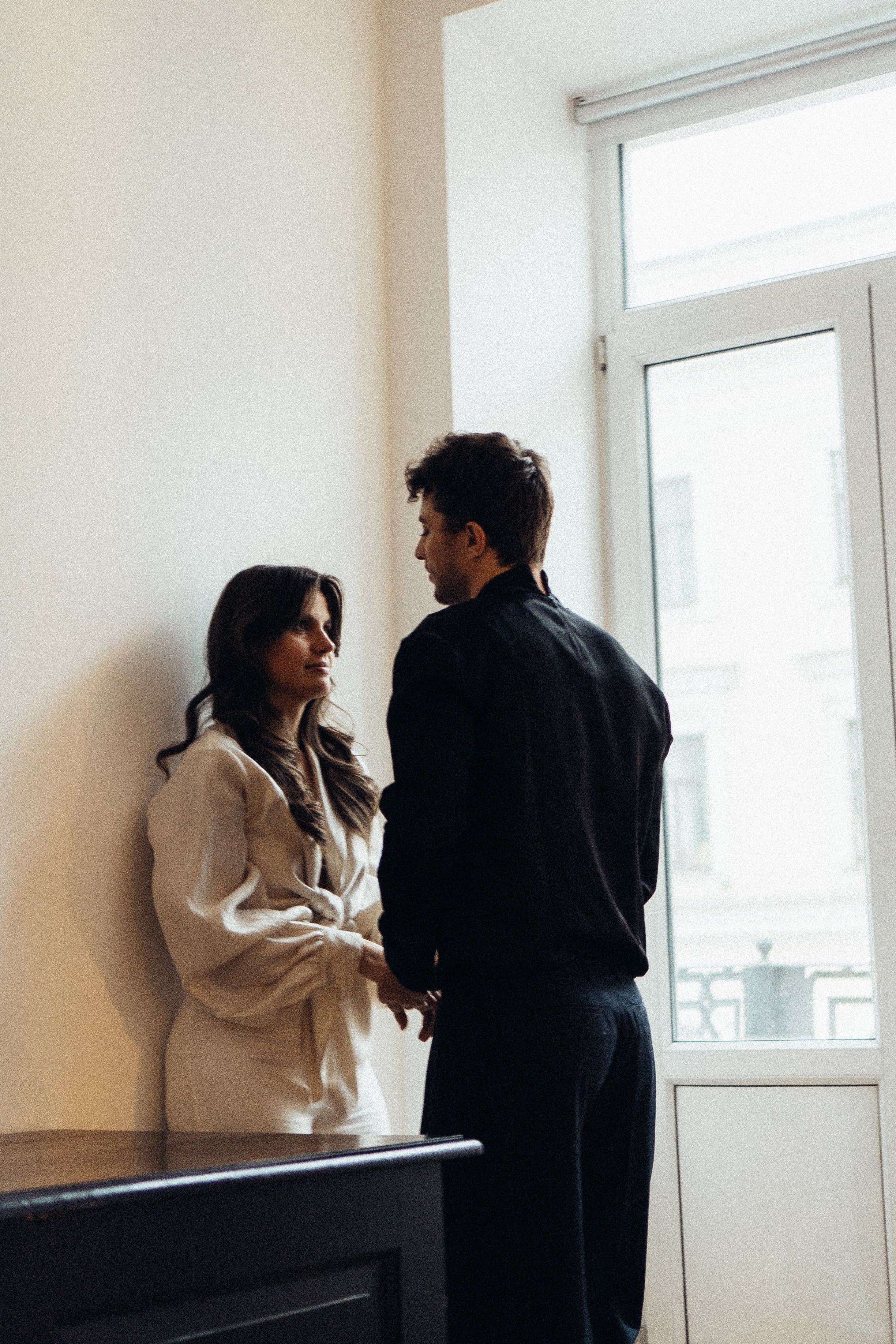 УТРО ЖЕНИХА И НЕВЕСТЫ В ПИТЕРСКОЙ КВАРТИРЕ И СЬЕМКА С СВАДЕБНЫХ ОБРАЗАХ. Профессиональный фотограф, Санкт-Петербург — Виктория Богомолова