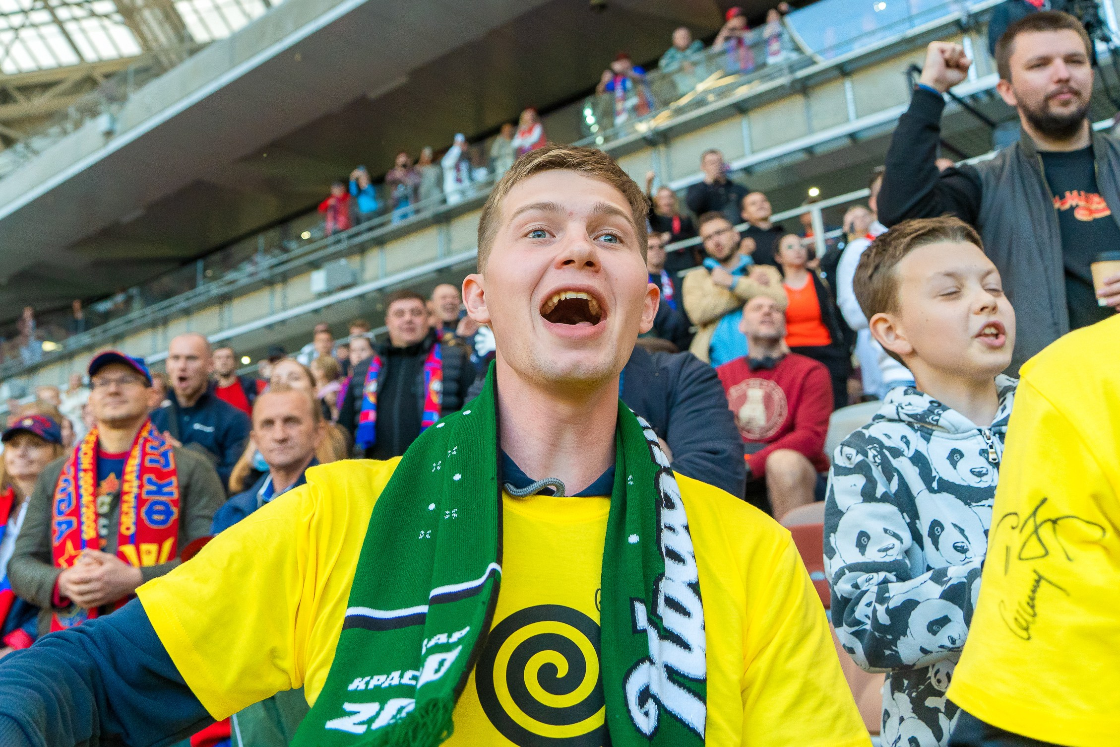 Яндекс.Еда. Лучшие курьеры в Москве. Репортажный и интерьерный фотограф Александра Солдатова