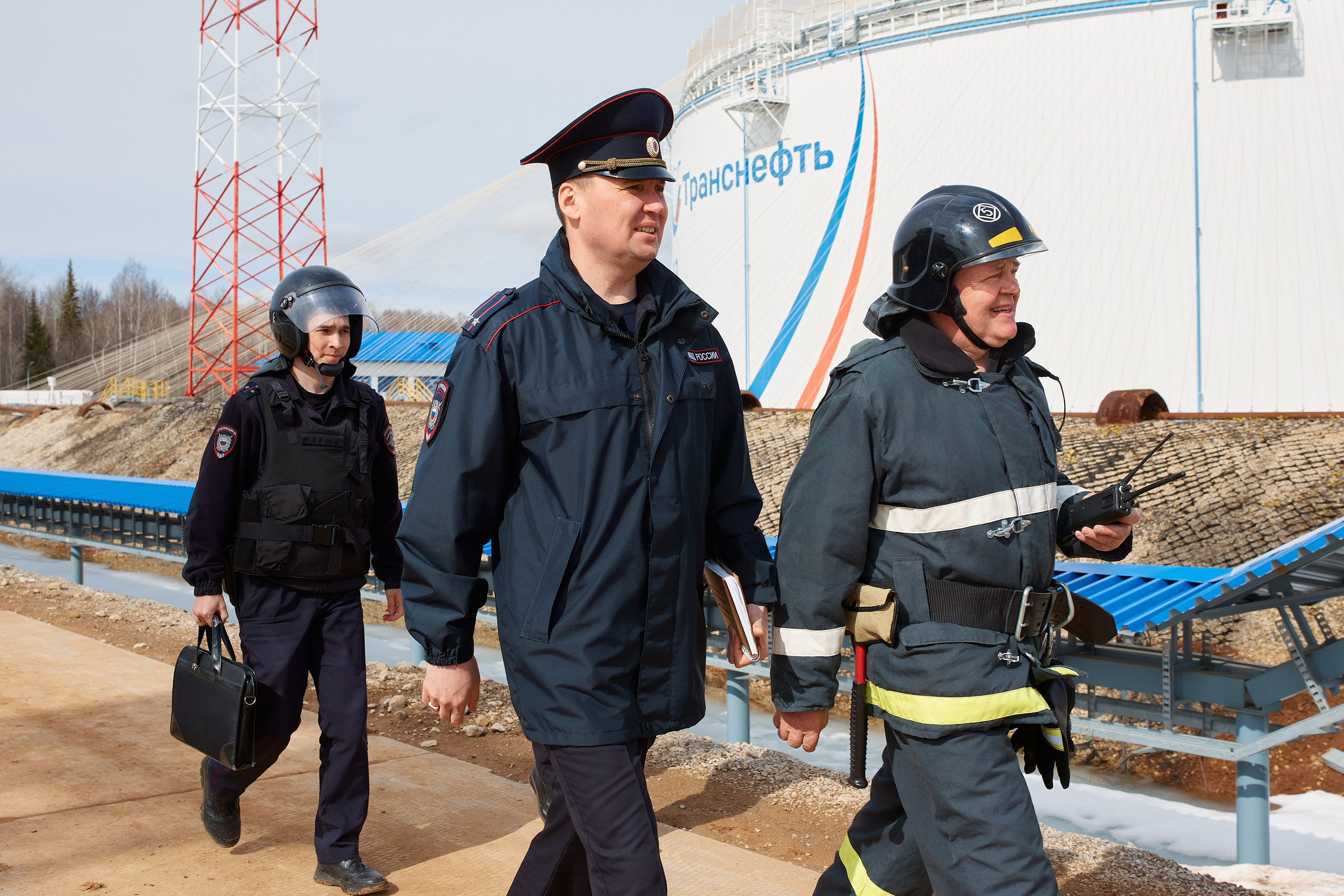 Учения по пожарной безопасности. Мое имя Раиль. Я репортажный фотограф в Казани, так же мой любимый жанр — свадебный фотограф