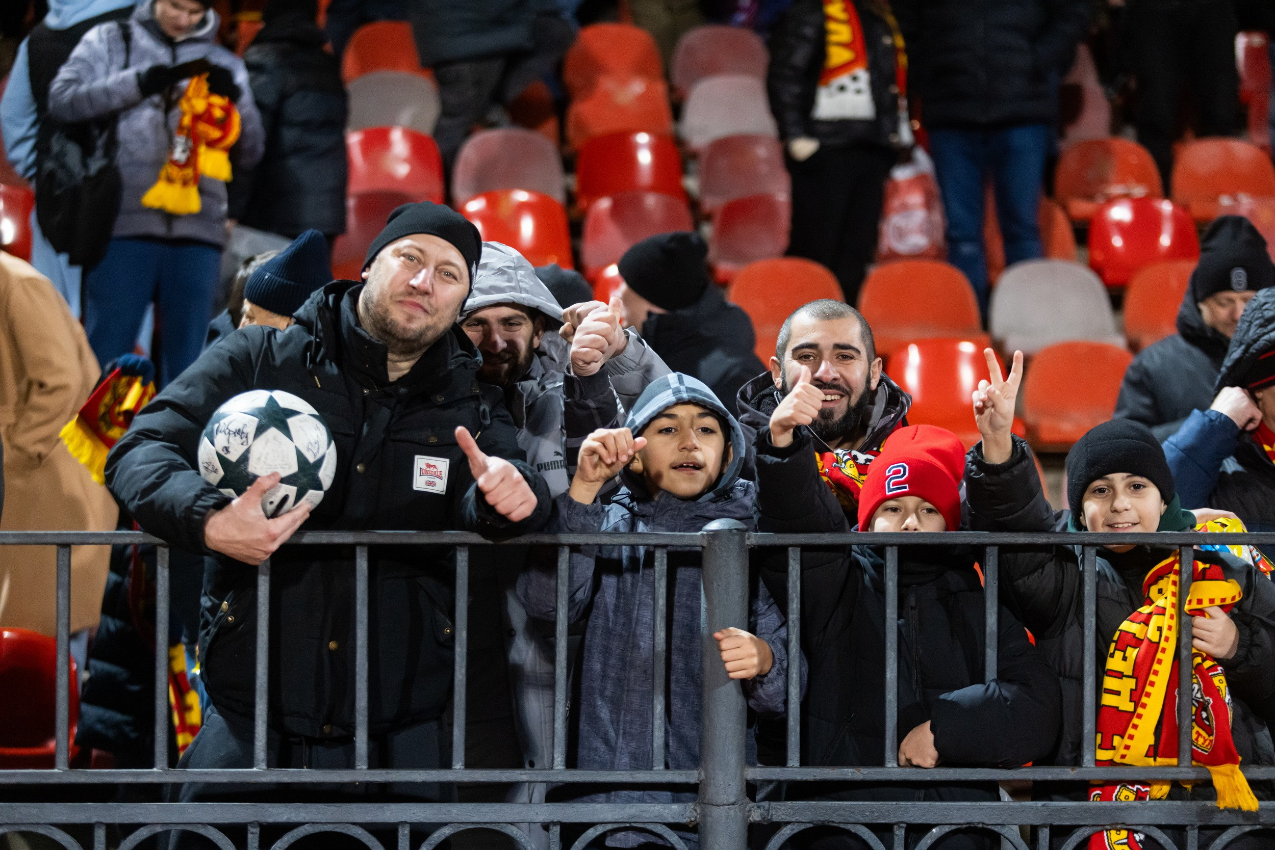 «Арсенал» обыграл «Рубин» по пенальти и вышел в следующий этап Кубка России (25 ноября 2025). Репортажный фотограф Алексей Пирязев