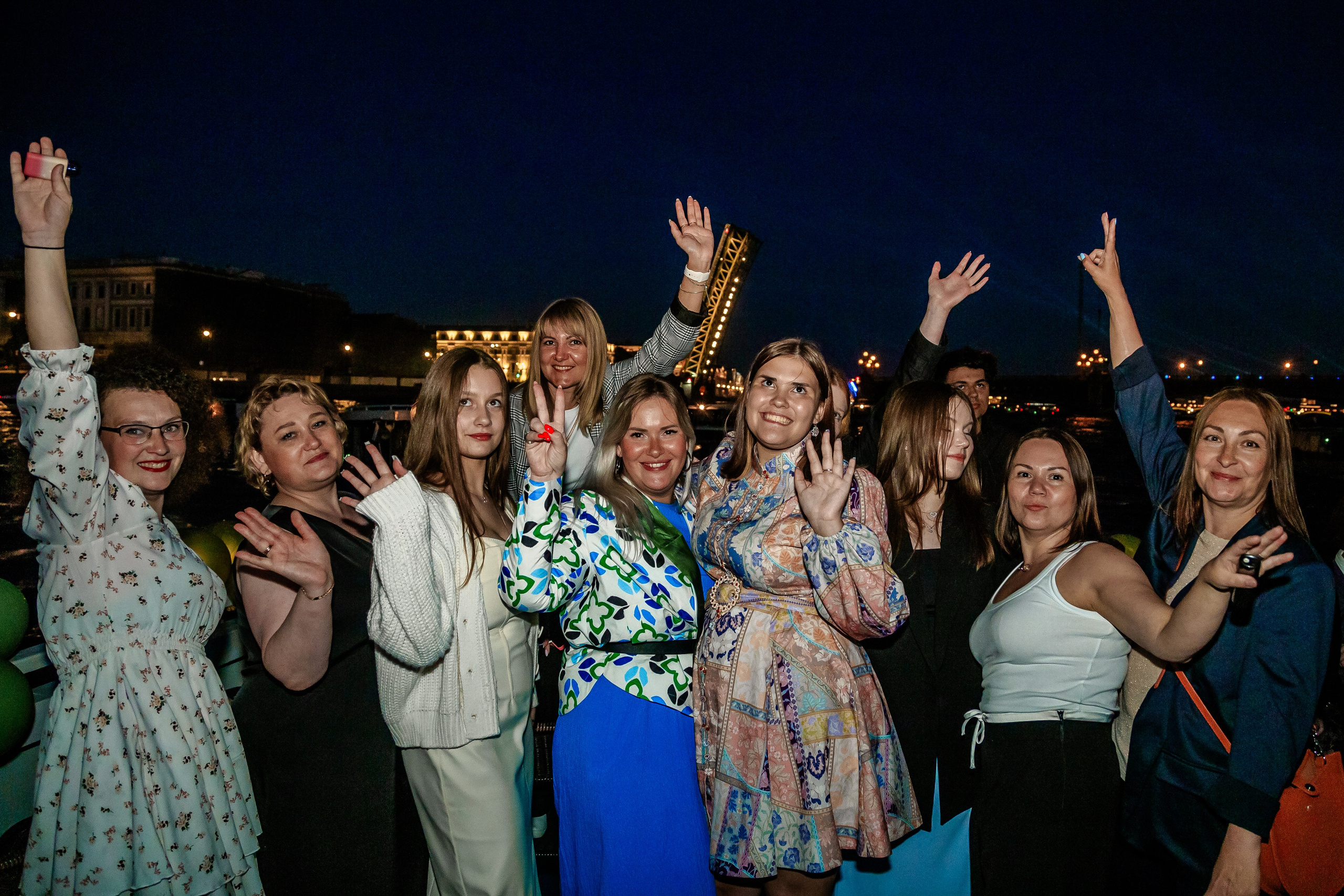 Выпускной на теплоходе. Фотограф в Санкт-Петербурге Чумаков Семен