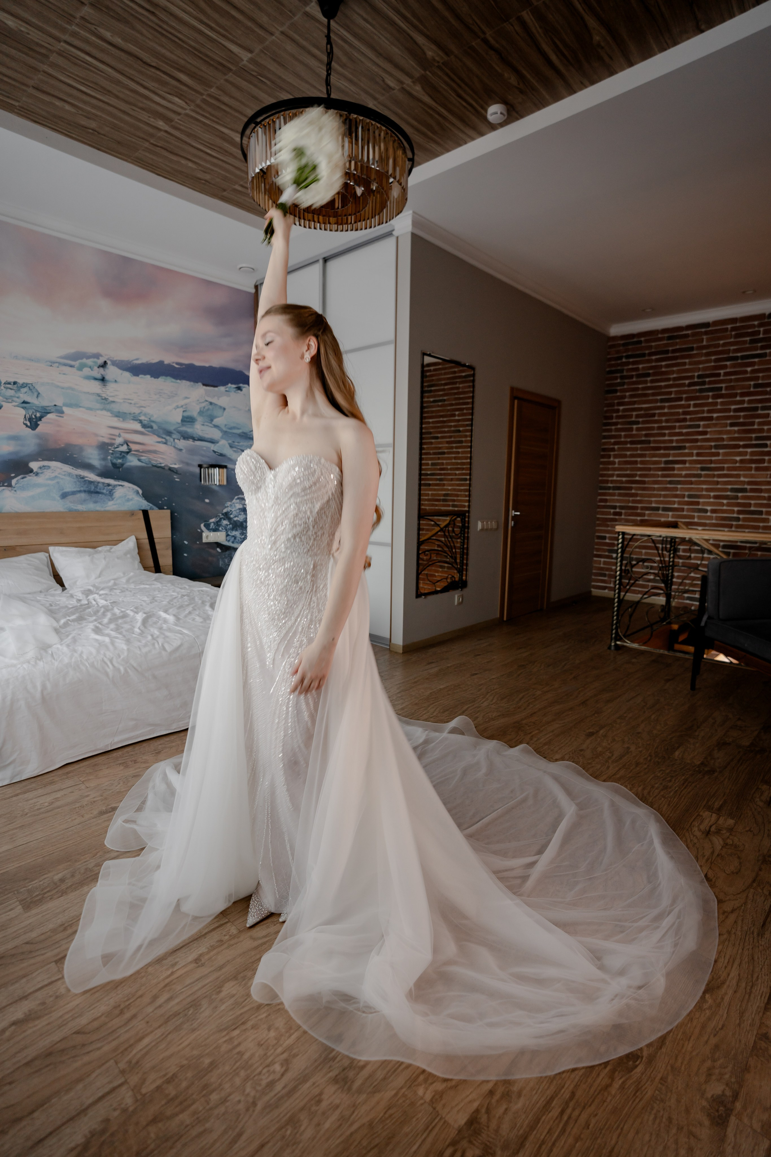 СВАДЕБНАЯ СЬЕМКА СБОРОВ В ОТЕЛЕ И ВЫЕЗД НА ЦЕРЕМОНИЮ (СНЯТО В СИБИРЕ В НИЖНЕВАРТОВСКЕ)М. Профессиональный фотограф, Санкт-Петербург — Виктория Богомолова