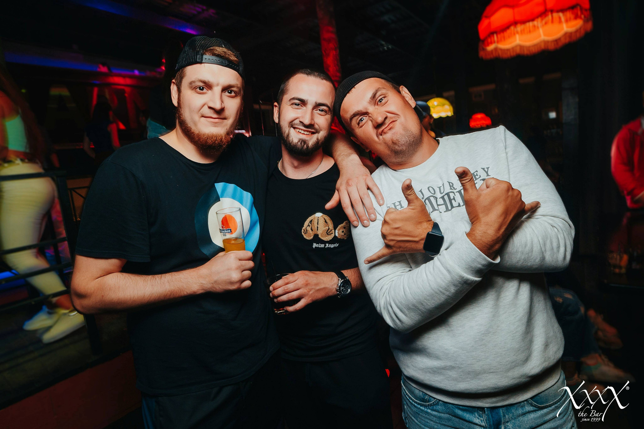 The bar XXXX. Репортажный (Event) фотограф в Барнауле | Даниил Маркин | Качество и вайб
