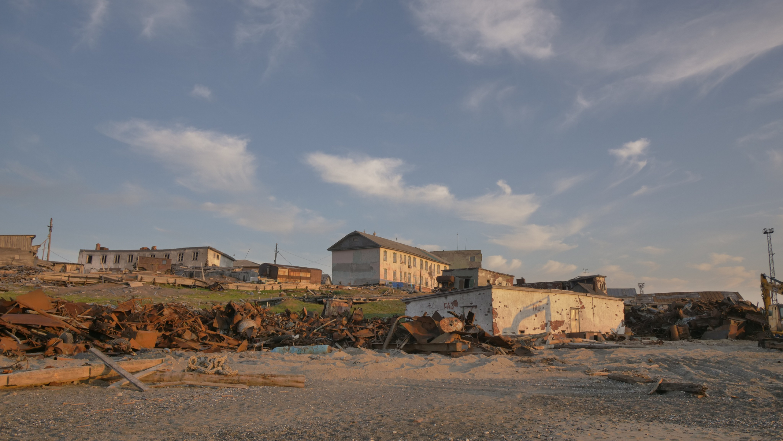 Амдерма — наука (2020 г.). Фотоальбом показывающий увлекательный мир авиации и мир медведей Андрея Иванова