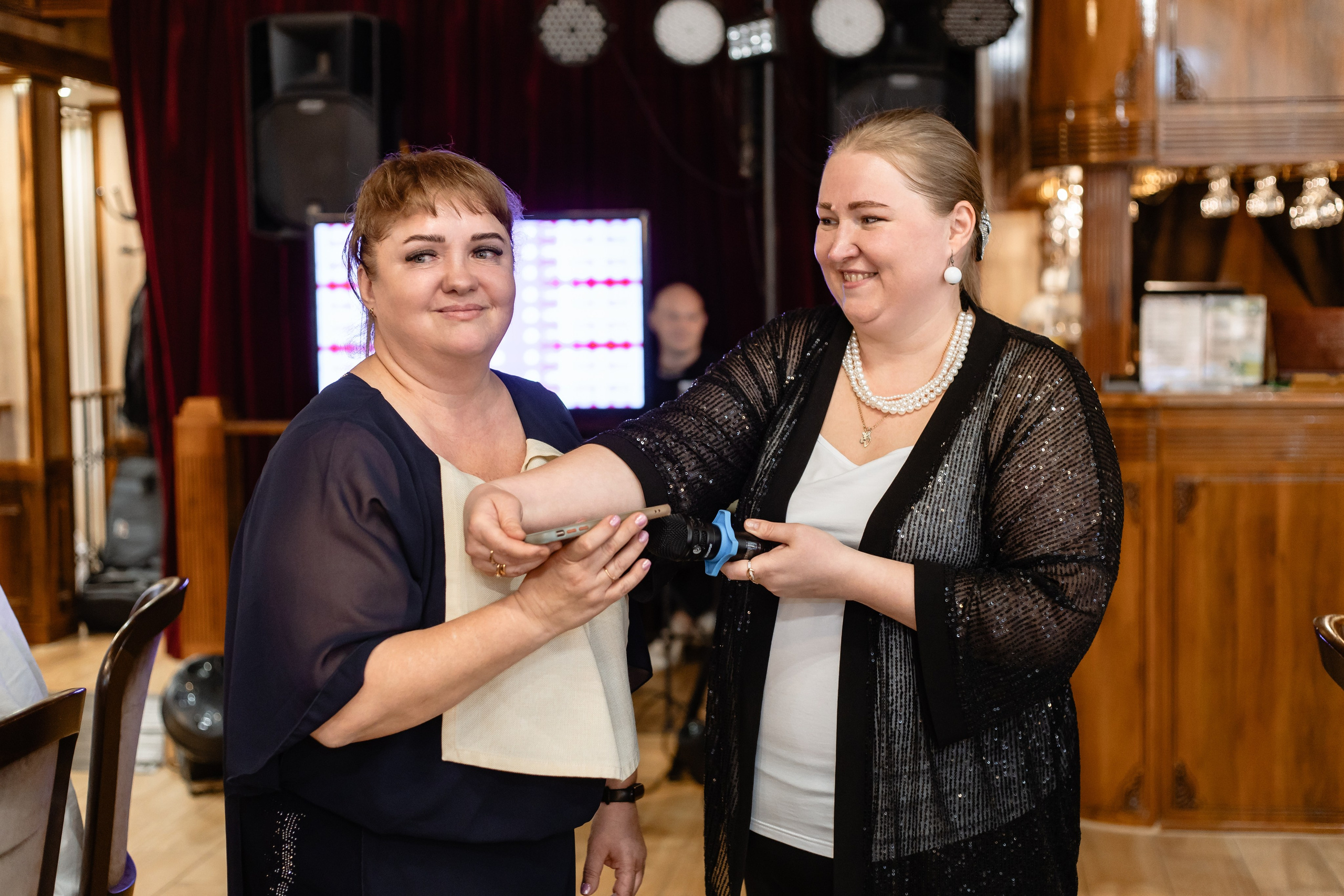 Анонс свадебных фотографий Вики и Александра. Фотограф Михаил Александров