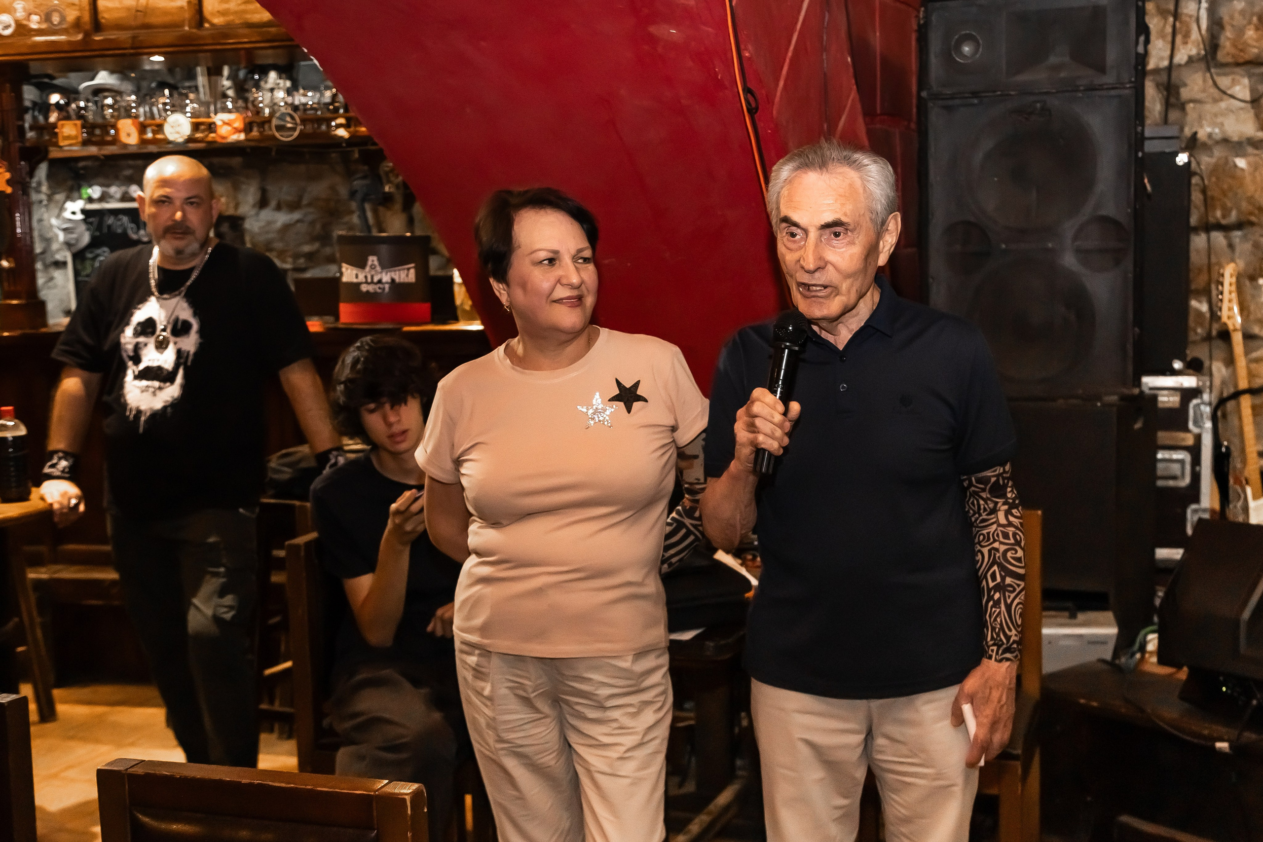 День Рождения Алексея в баре «Белая Лошадь». Фотограф в Волгограде Норченко Светлана