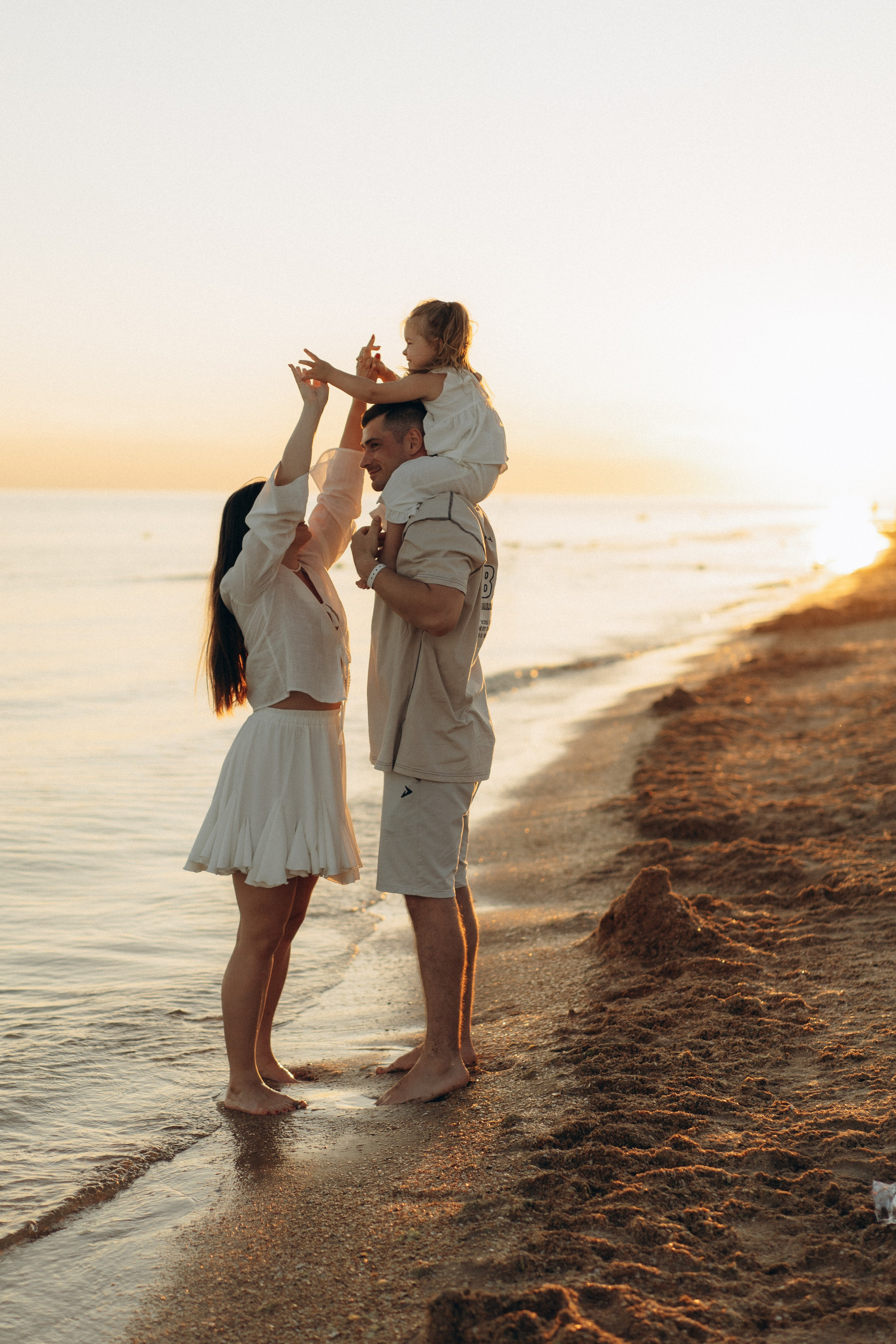 Приключения Аделины на море. Семейный lifestyle фотограф в Москве Рената Рафикова