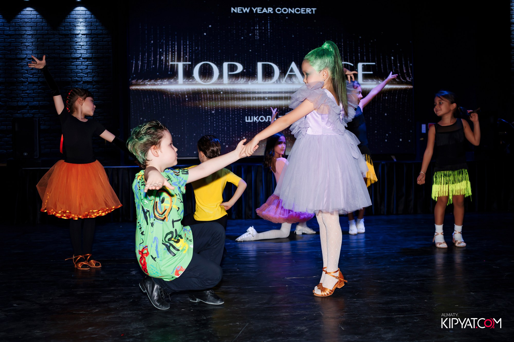 НОВОГОДНИЙ КОНЦЕРТ ШКОЛЫ ТАНЦА TOP DANCE. КИПЯТКОМ АЛМАТЫ! Фотосъемка мероприятий в Алматы