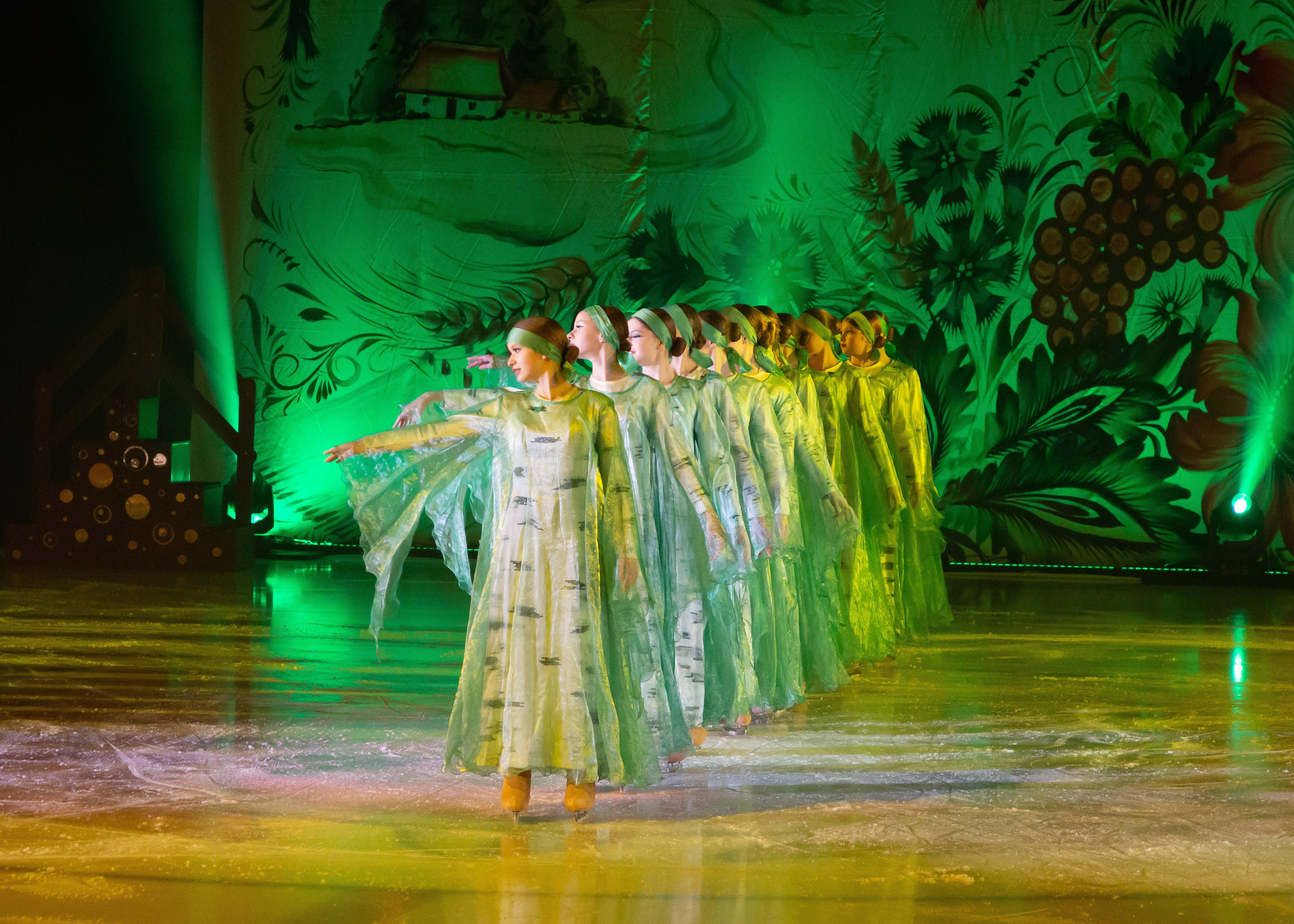 Сказочное ледовое шоу Конек Горбунок. Детский театр на льду АЛЕКО