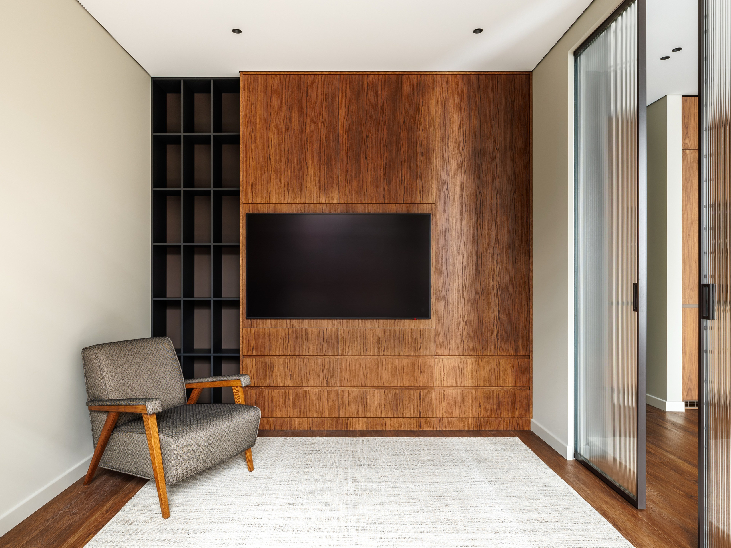 Interior photos of a 70 sq.m apartment in the Dynasty residential complex. Commercial photographer | Anton Ermakov