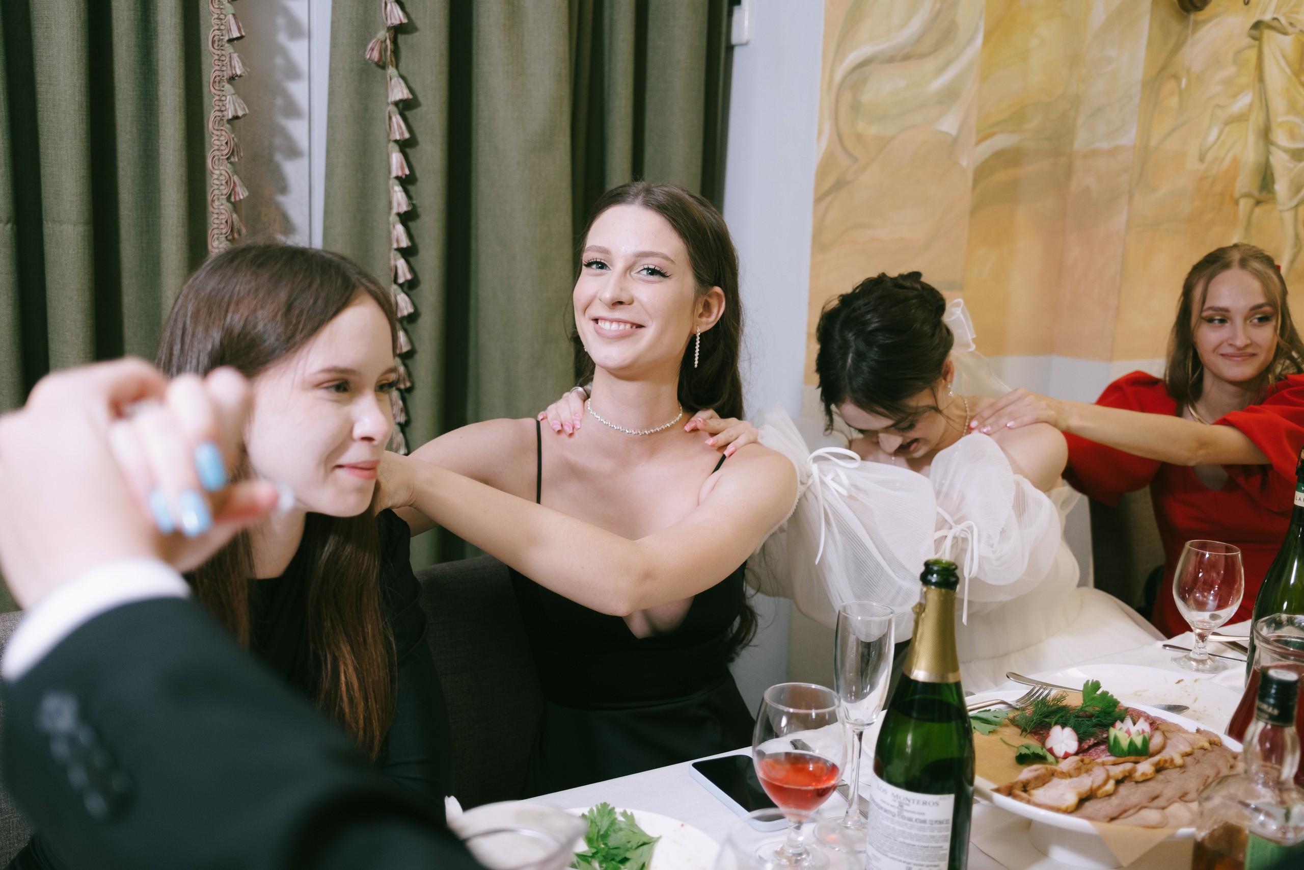 Выпускной школа 33. Свадебный и репортажной фотограф Денис Ожигин в Краснодаре и Краснодарском крае