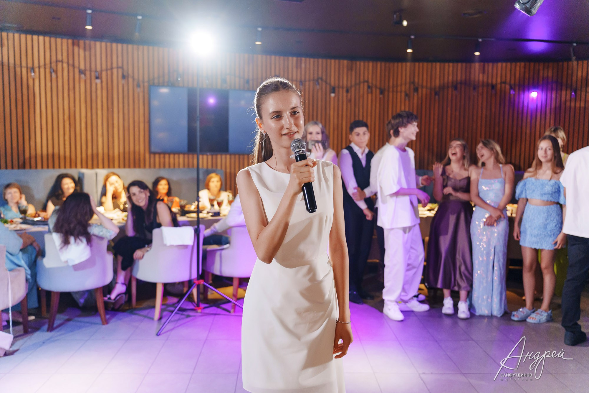 Выпускной 9а Азъбукаведи. Свадебный и семейный фотограф в Ростове-на-Дону. Андрей Сайфутдинов