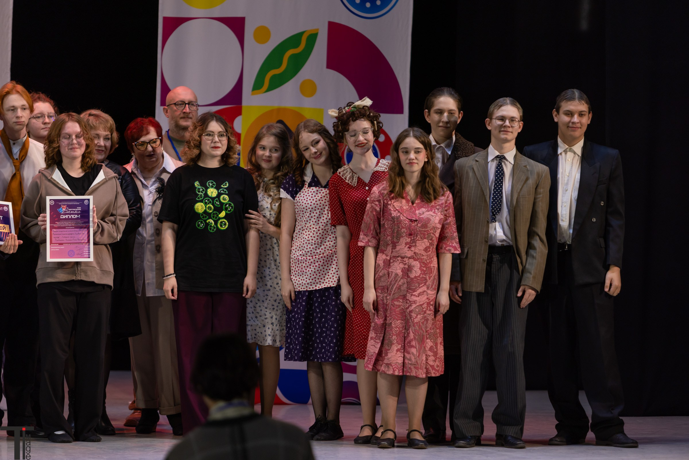 Театральная Вятка 2025. Имидж Технологии — репортажная фотография в Кирове Кировской области. Производство сувенирных магнитов, заливных этикеток и значков