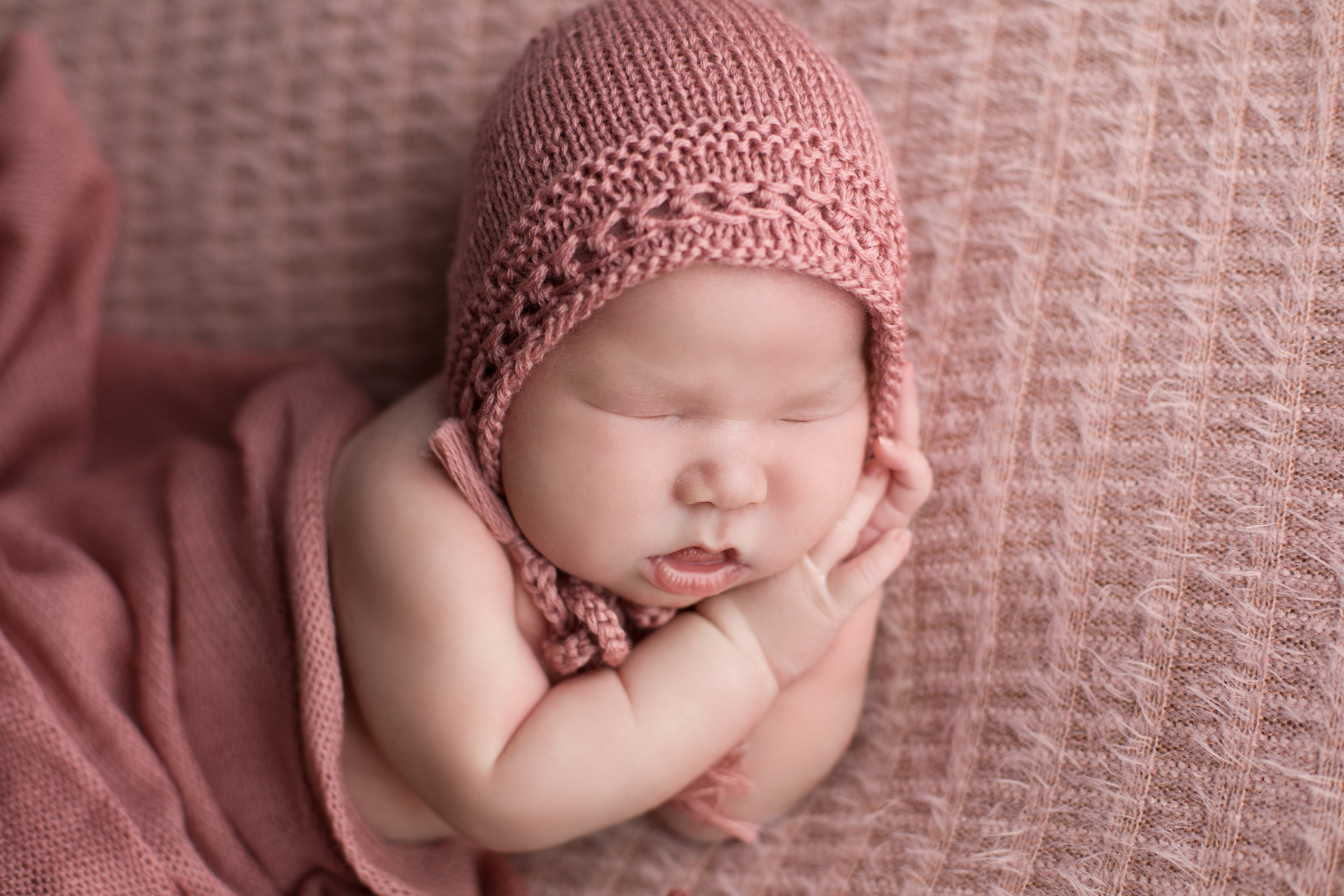 Newborn. Newborn photographer. Keski-Suomi (Central Finland)