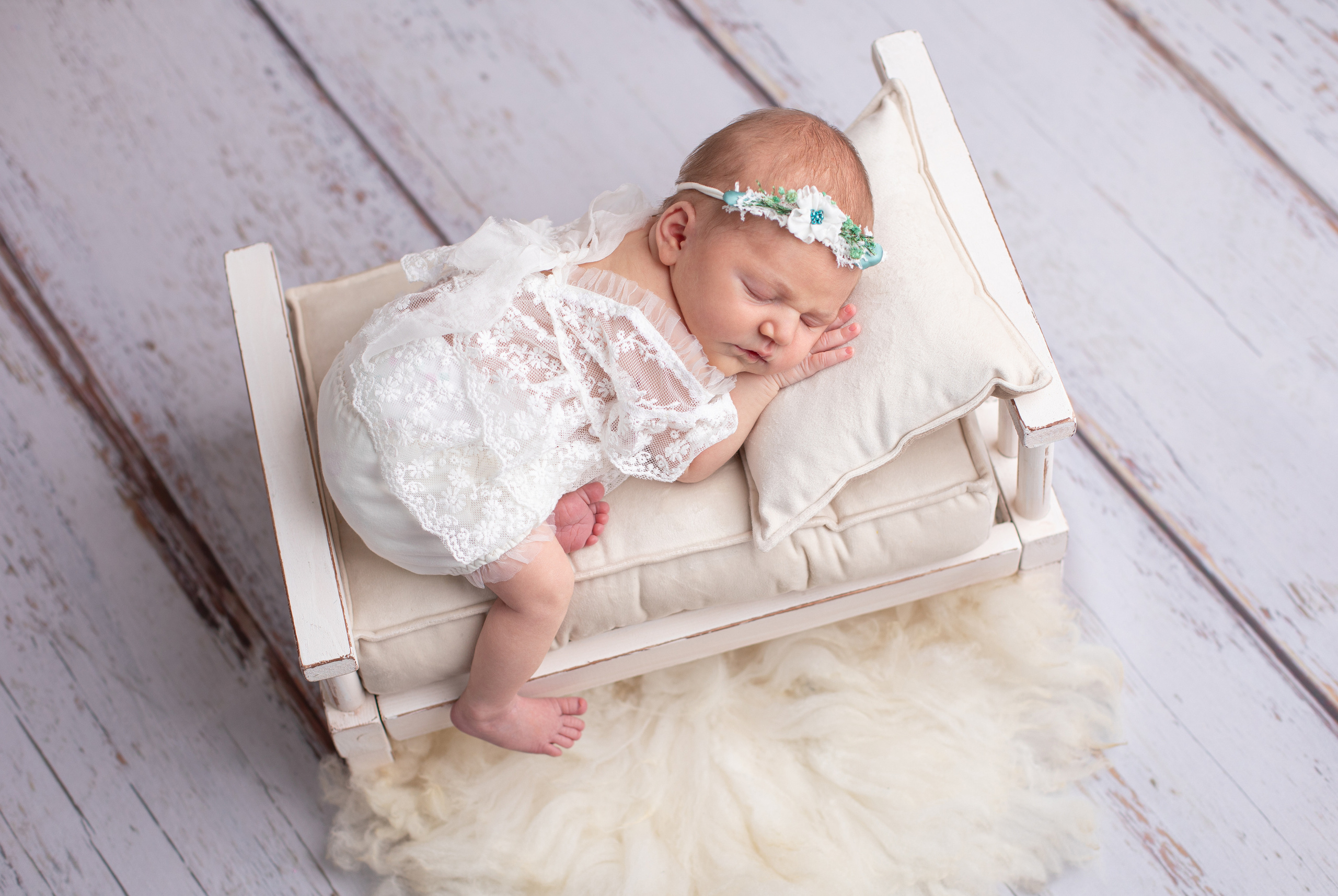 Newborn. Newborn photographer. Keski-Suomi (Central Finland)